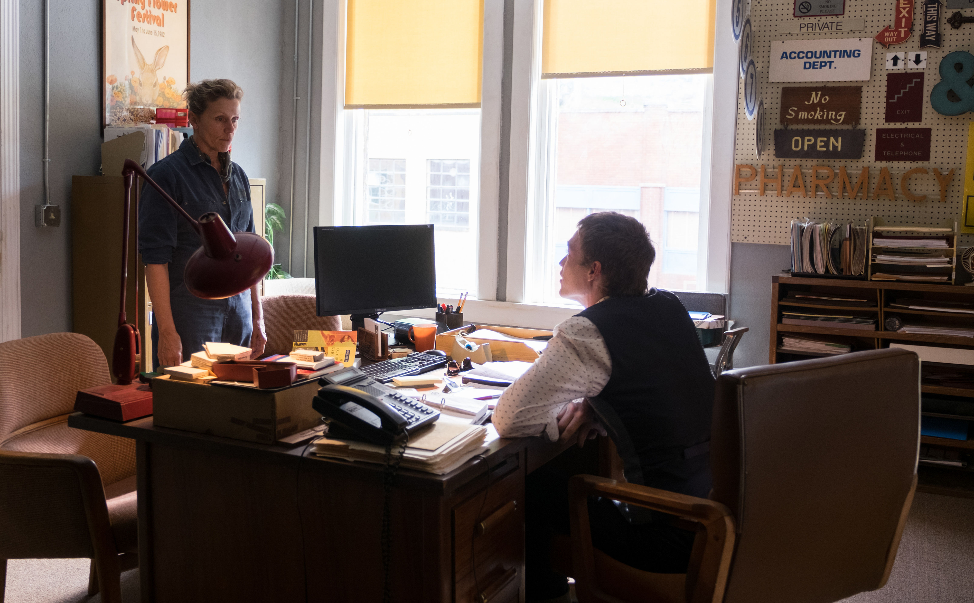 Frances McDormand in an office HD Wallpaper