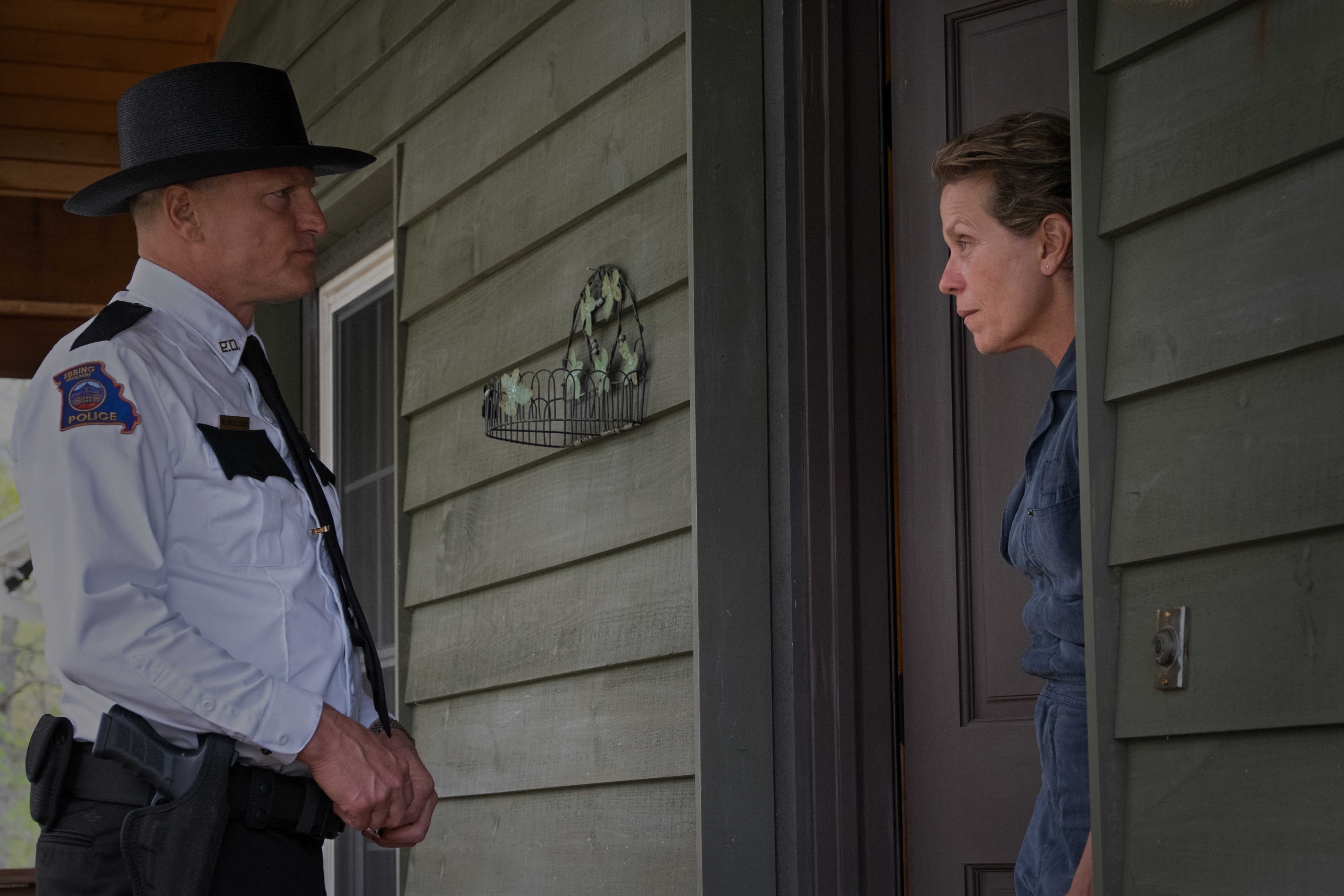 Frances McDormand and Woody Harrelson in Three Billboards Outside Ebbing, Missouri HD Wallpaper