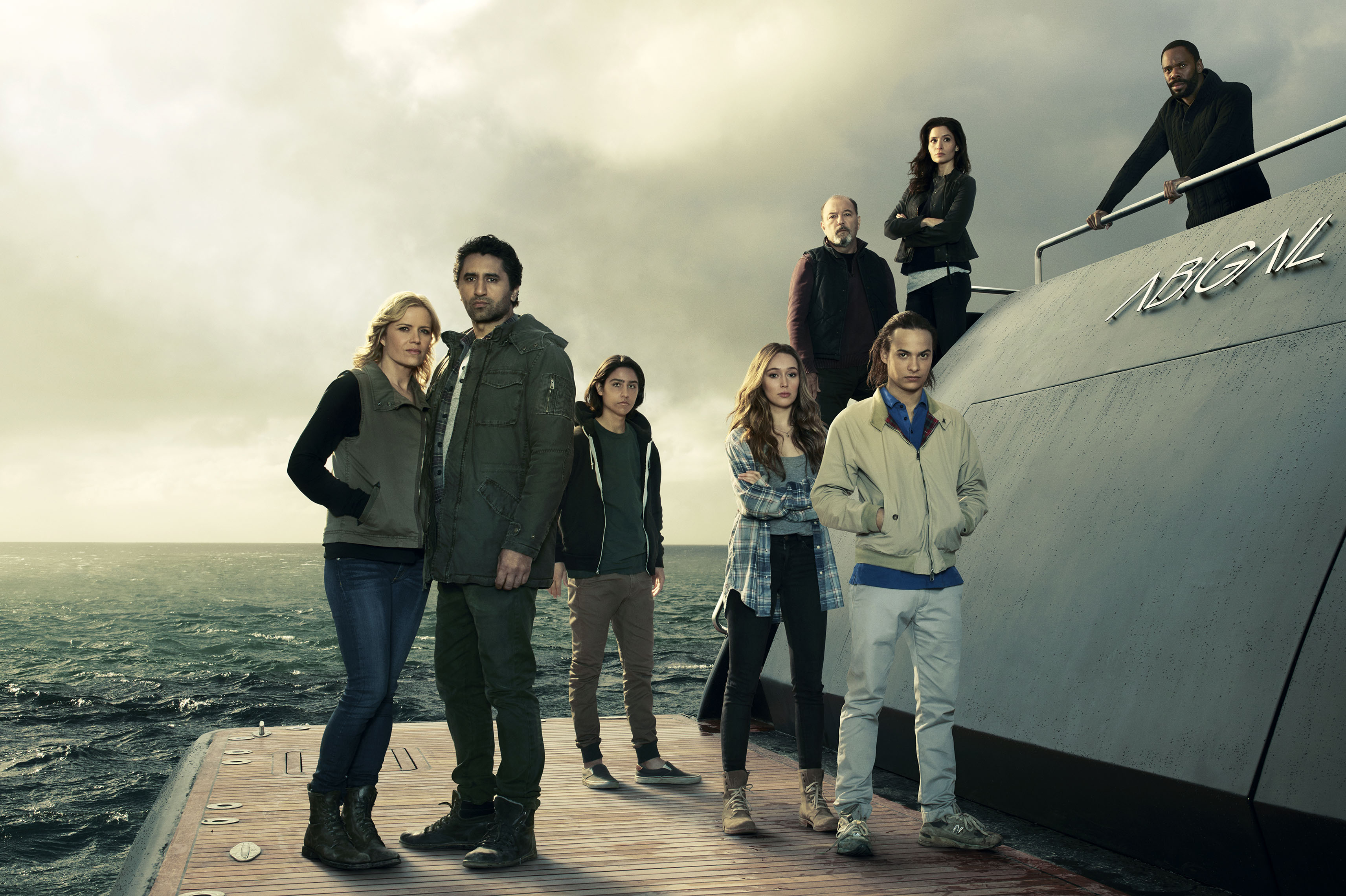 Fear the Walking Dead cast on the Abigail HD Wallpaper