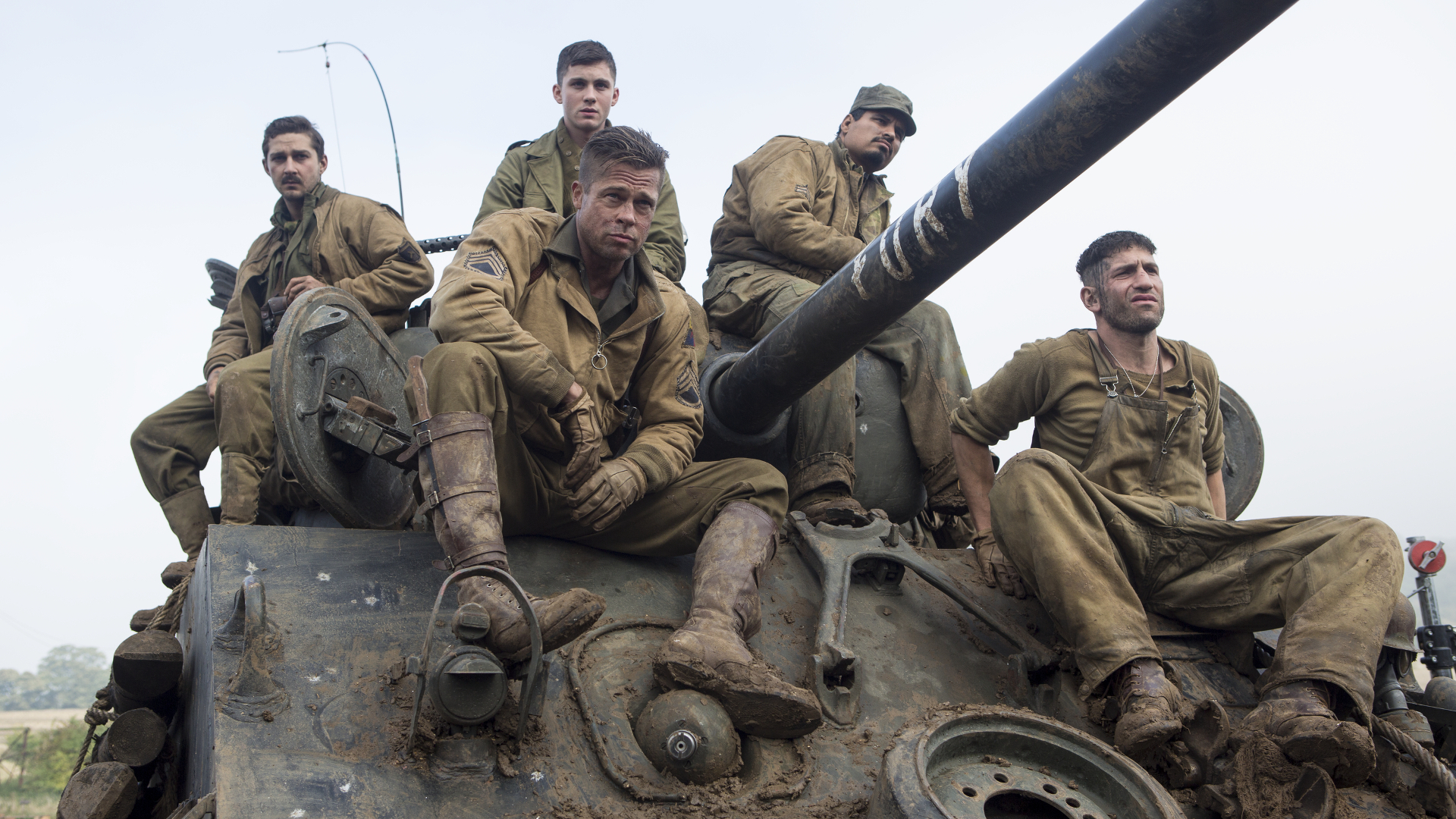 Brad Pitt and soldiers on a tank HD Wallpaper