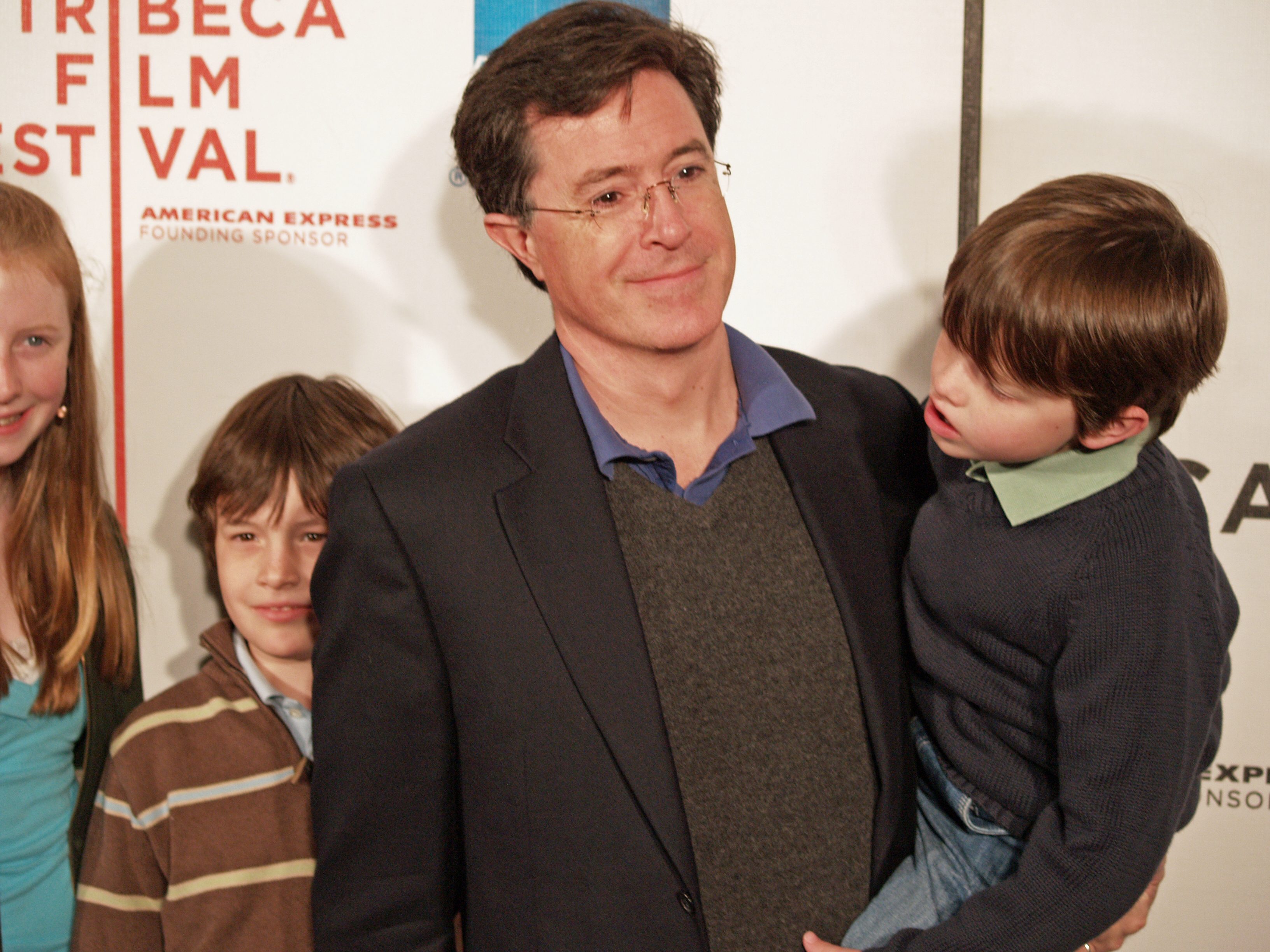 Stephen Colbert with his children at Tribeca Film Festival HD Wallpaper