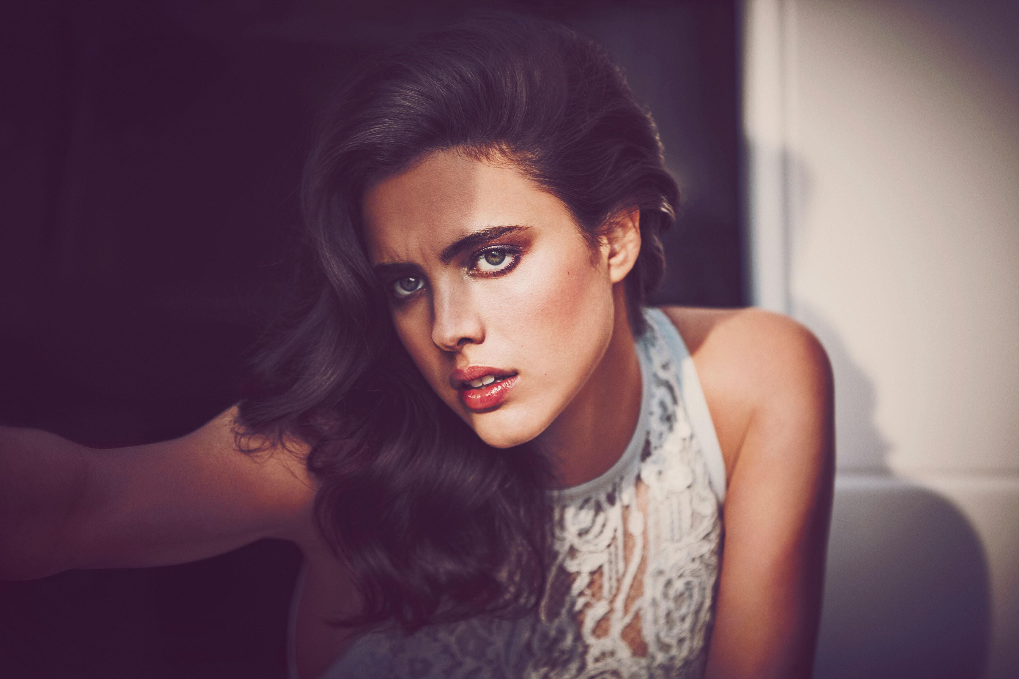 Margaret Qualley HD Wallpaper