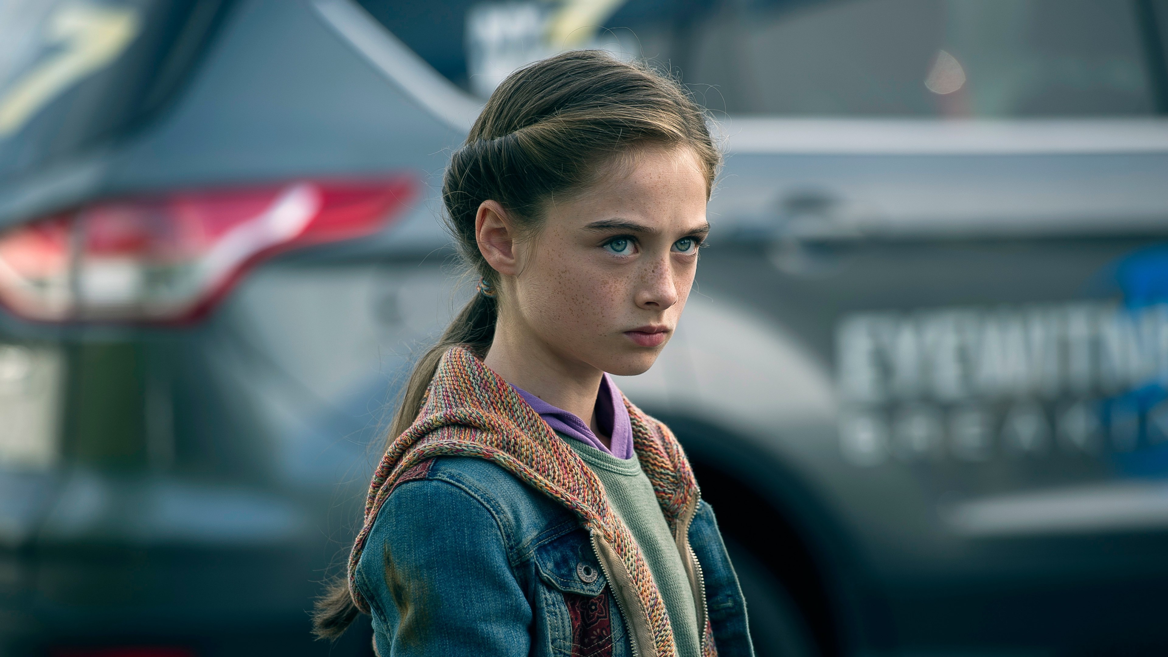 Girl with blue eyes and freckles HD Wallpaper
