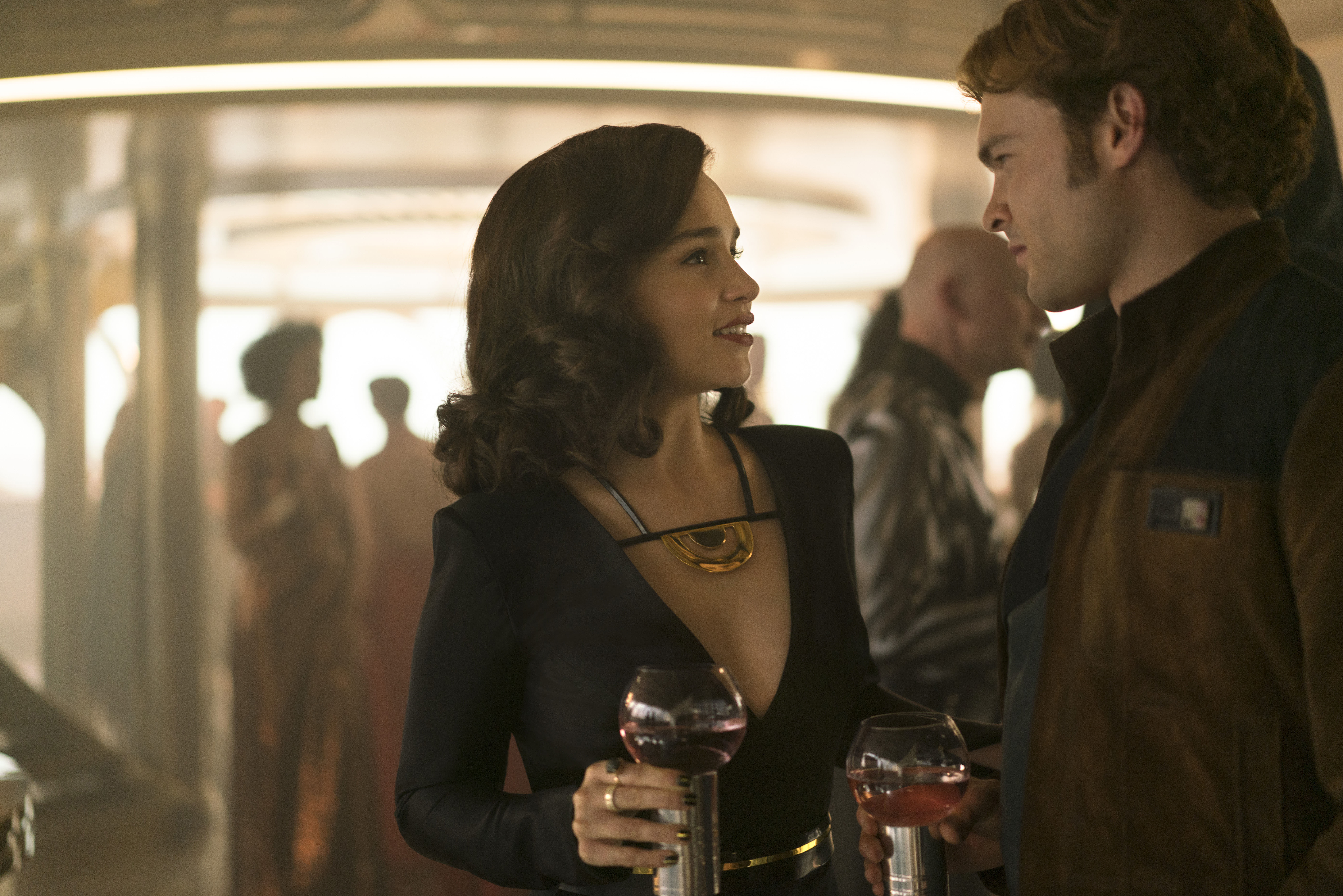 Qi'ra and Han Solo from Solo: A Star Wars Story HD Wallpaper
