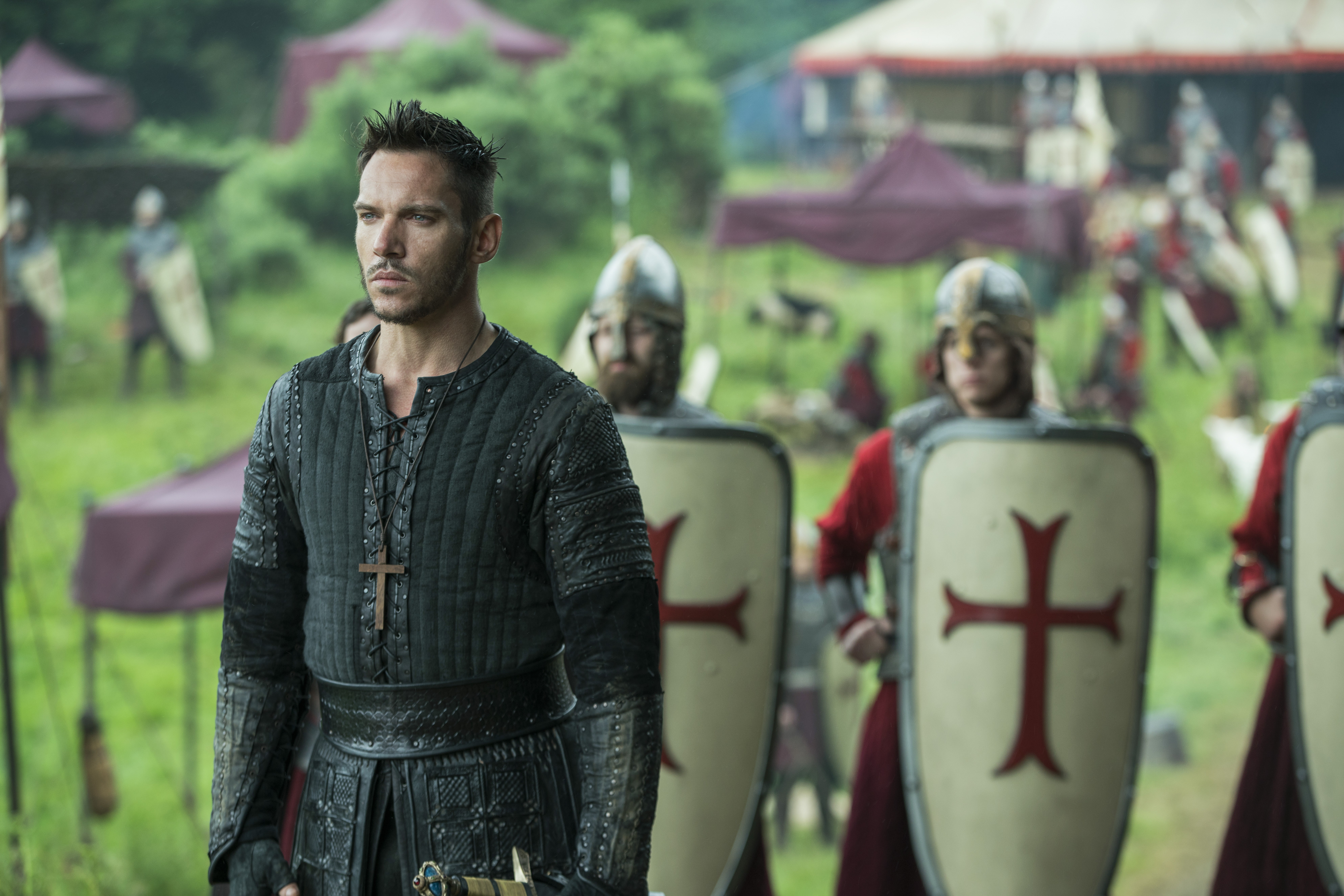 Jonathan Rhys Meyers as a Knight HD Wallpaper