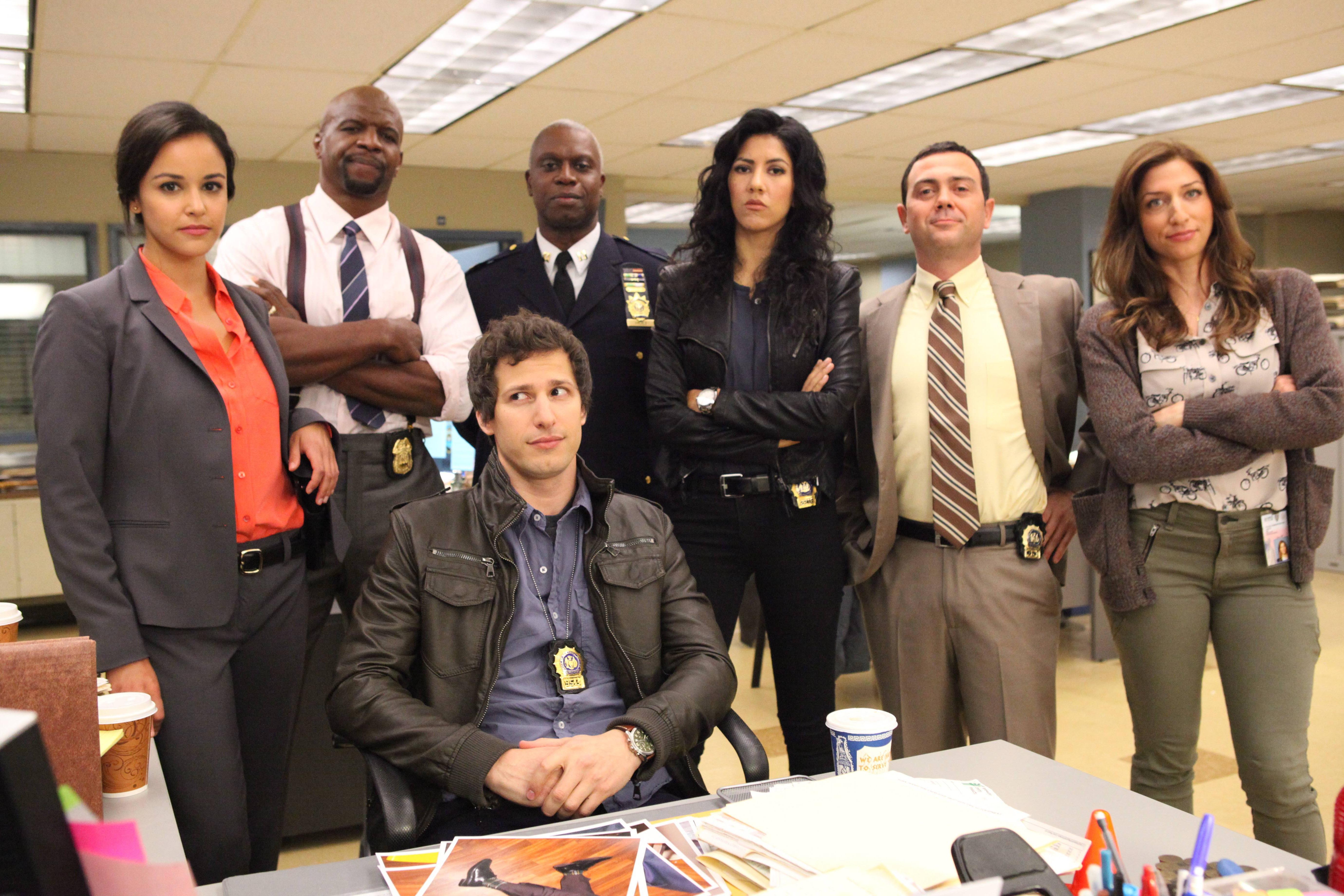 Andy Samberg and cast of Brooklyn Nine-Nine HD Wallpaper