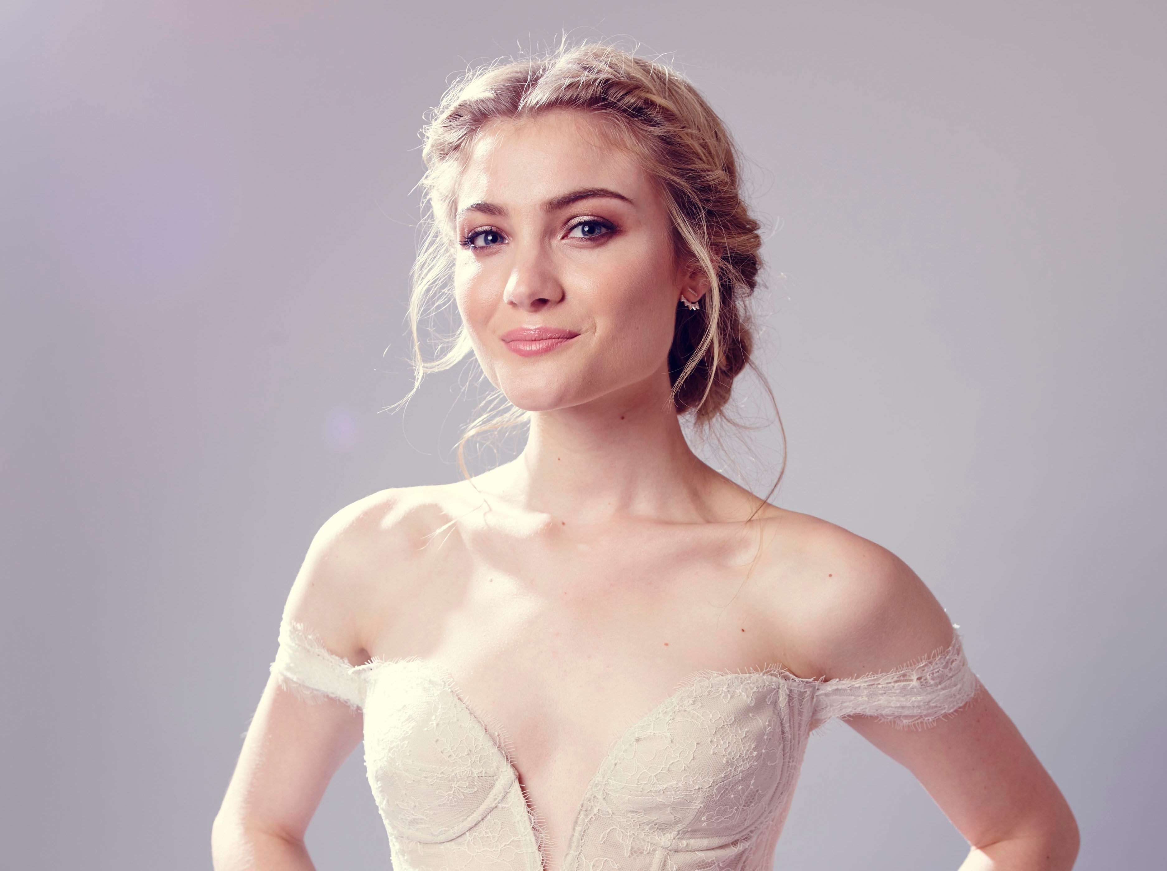 Skyler Samuels HD Wallpaper