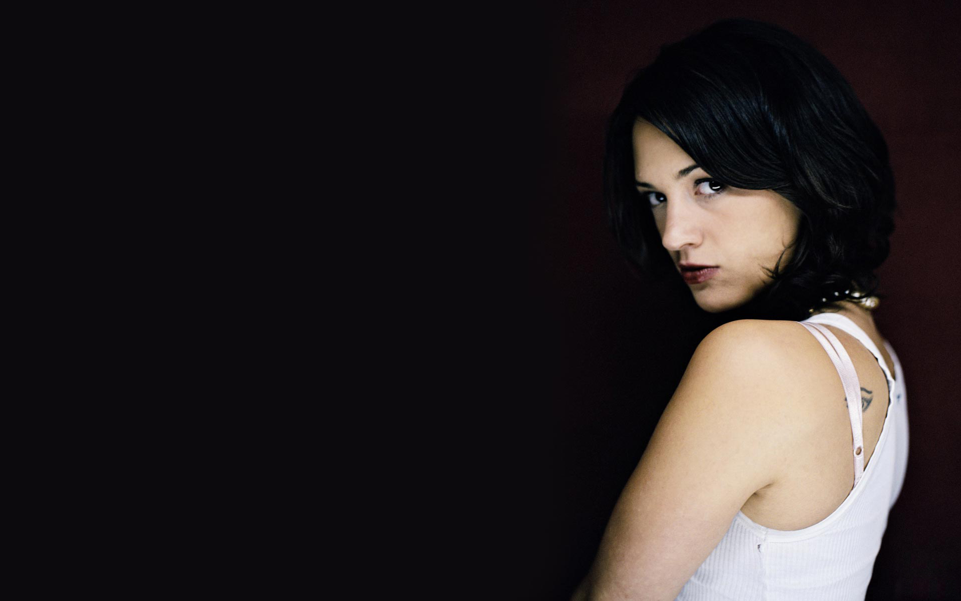 Asia Argento HD Wallpaper