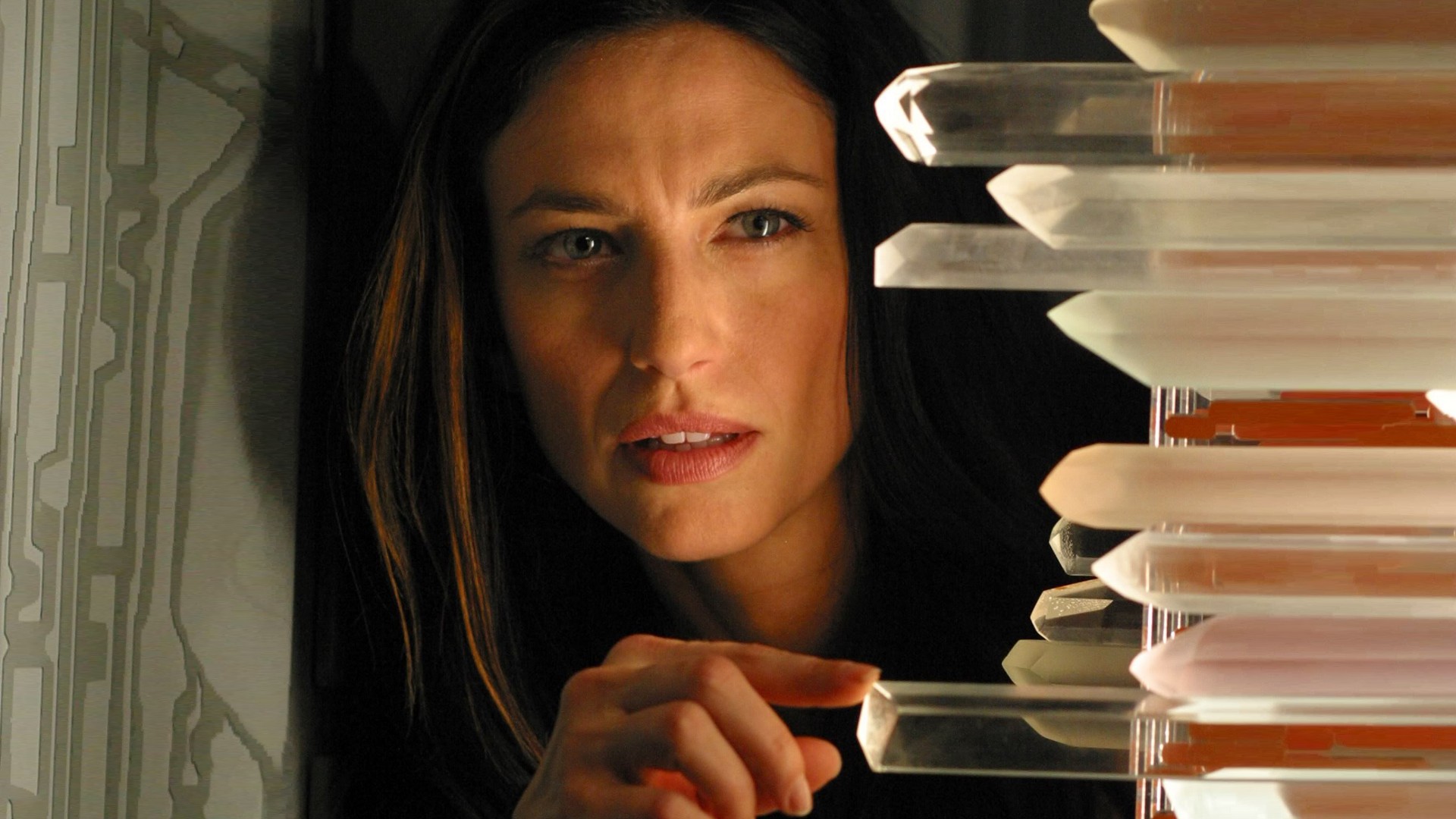 Claudia Black HD Wallpaper