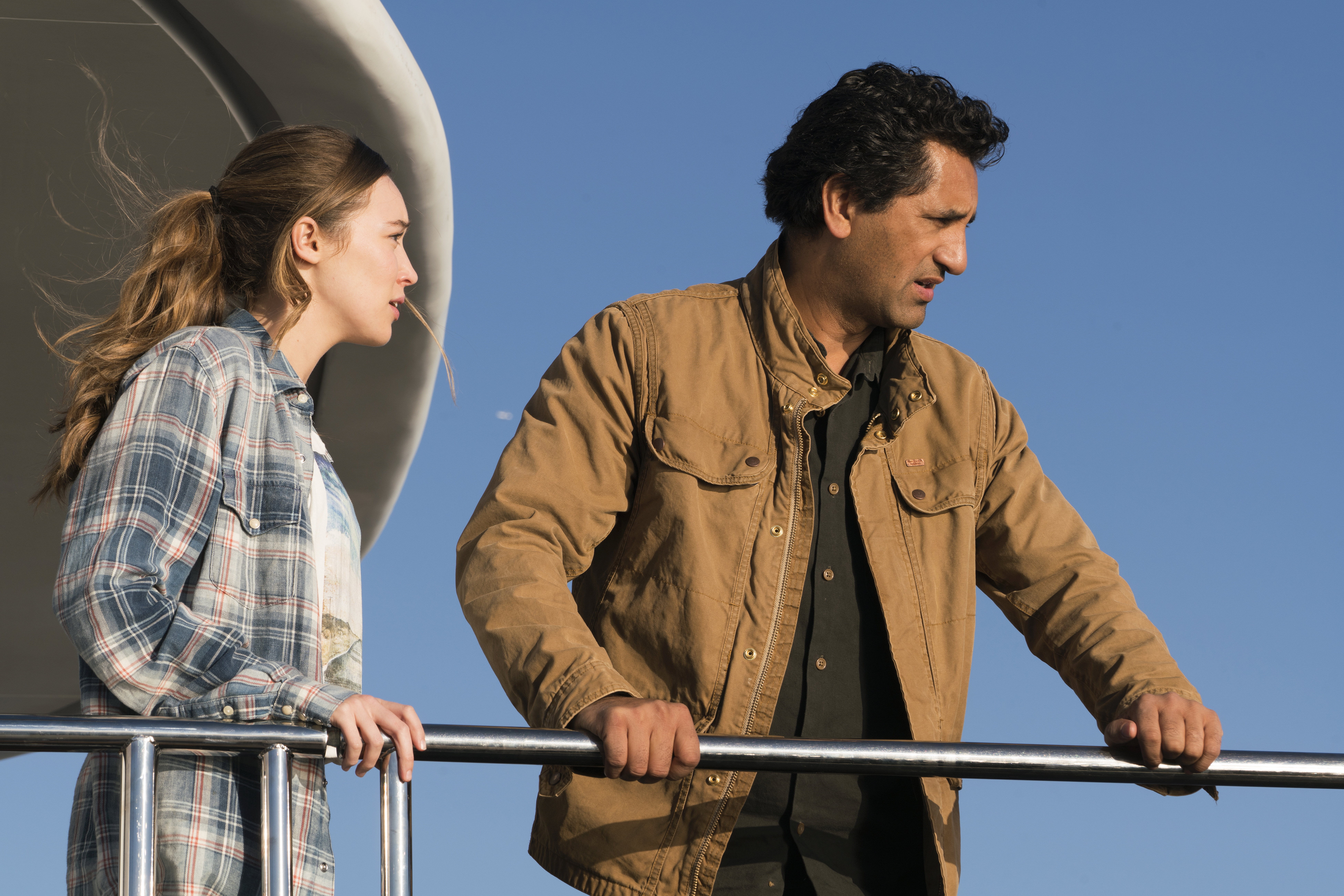 Cliff Curtis and Alycia Debnam-Carey HD Wallpaper