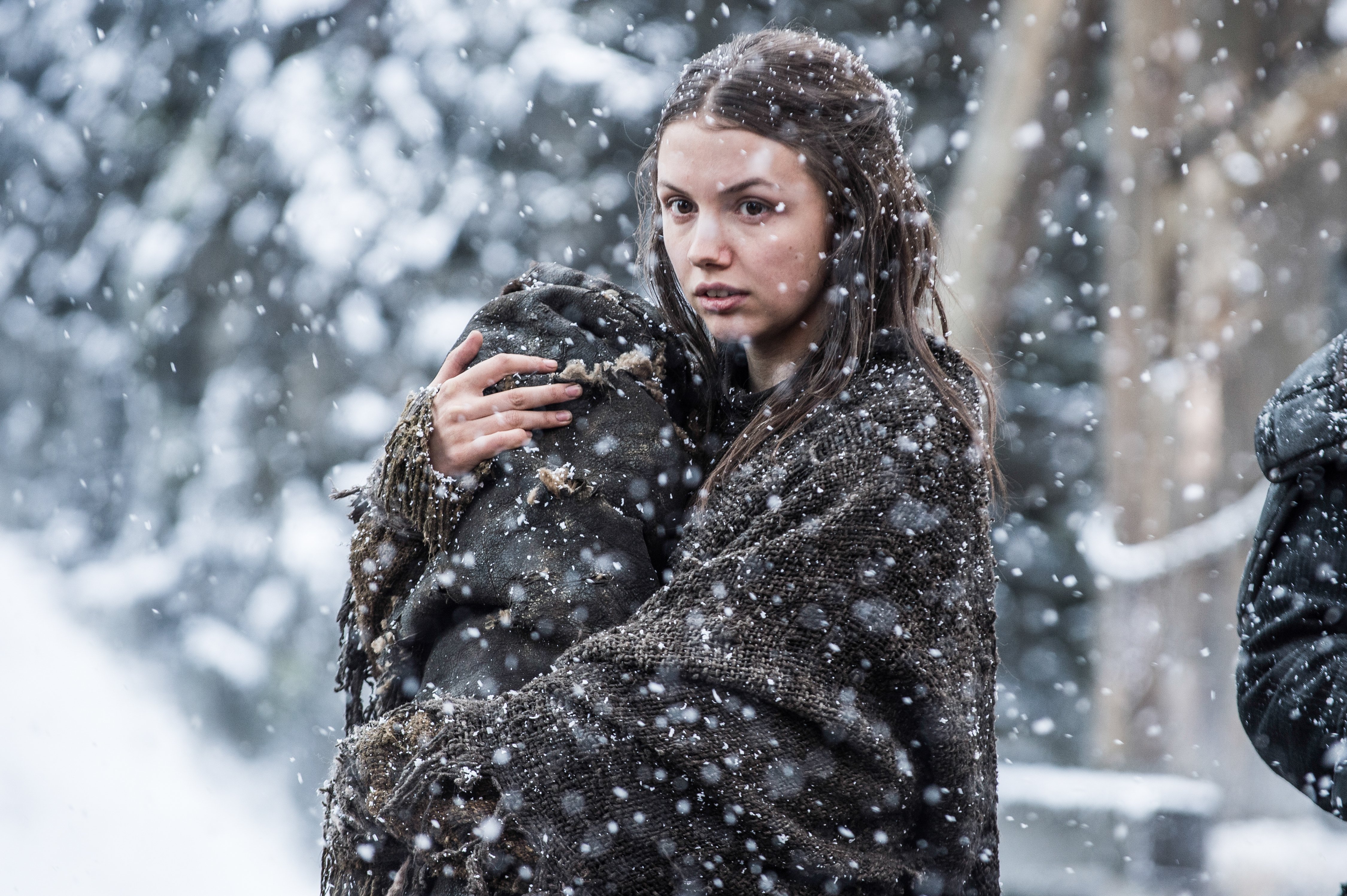 Gilly from Game of Thrones holding a baby HD Wallpaper