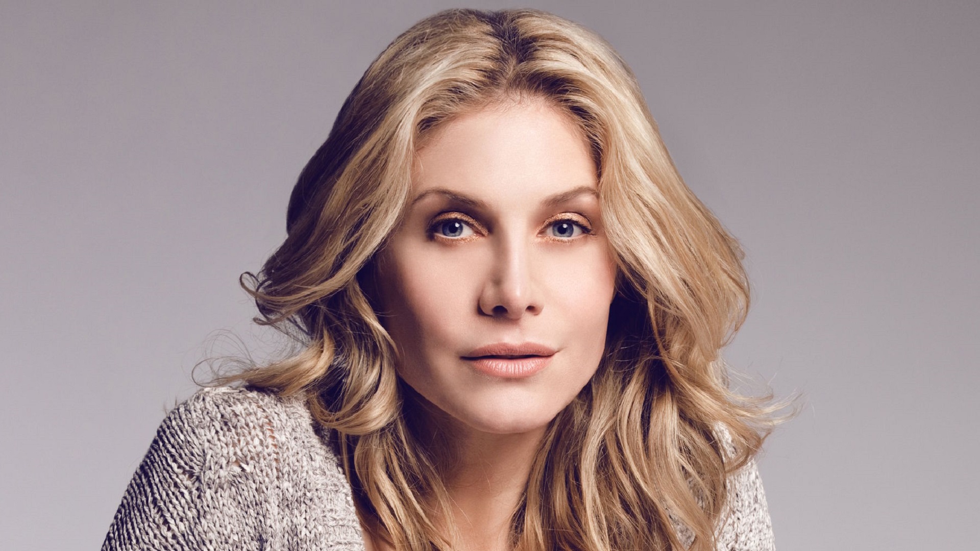 Elizabeth Mitchell HD Wallpaper