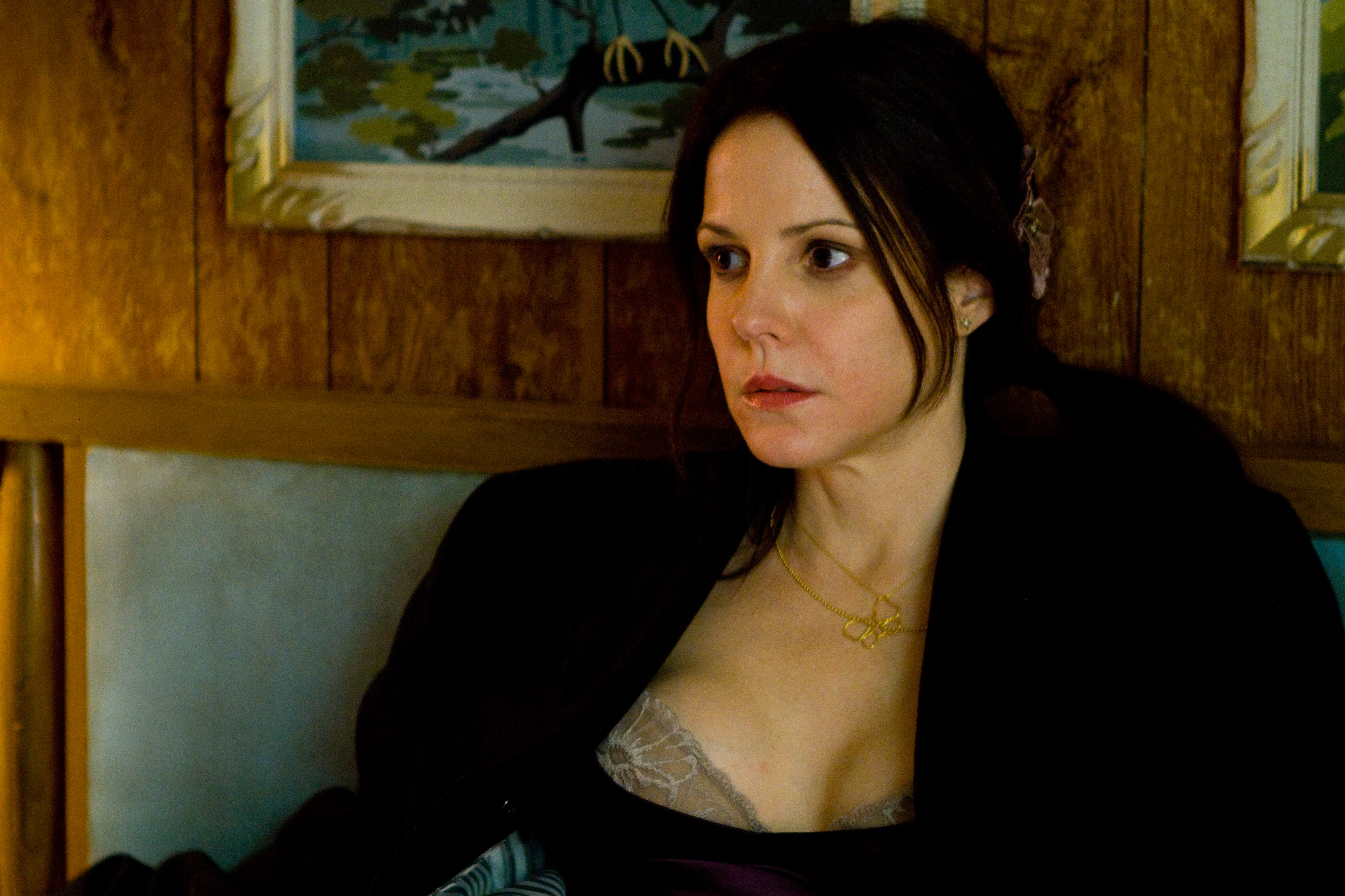 Sarah Ross in a dark jacket HD Wallpaper