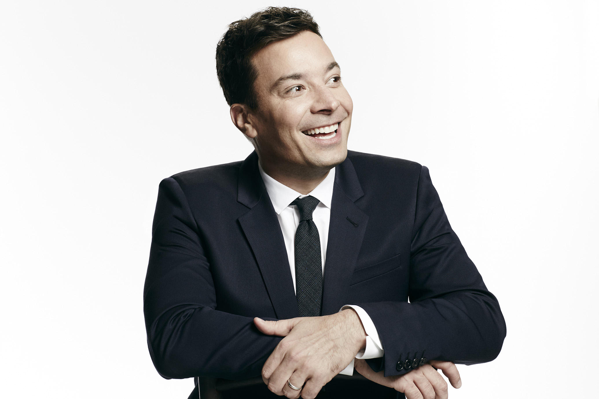 Jimmy Fallon in a Suit HD Wallpaper