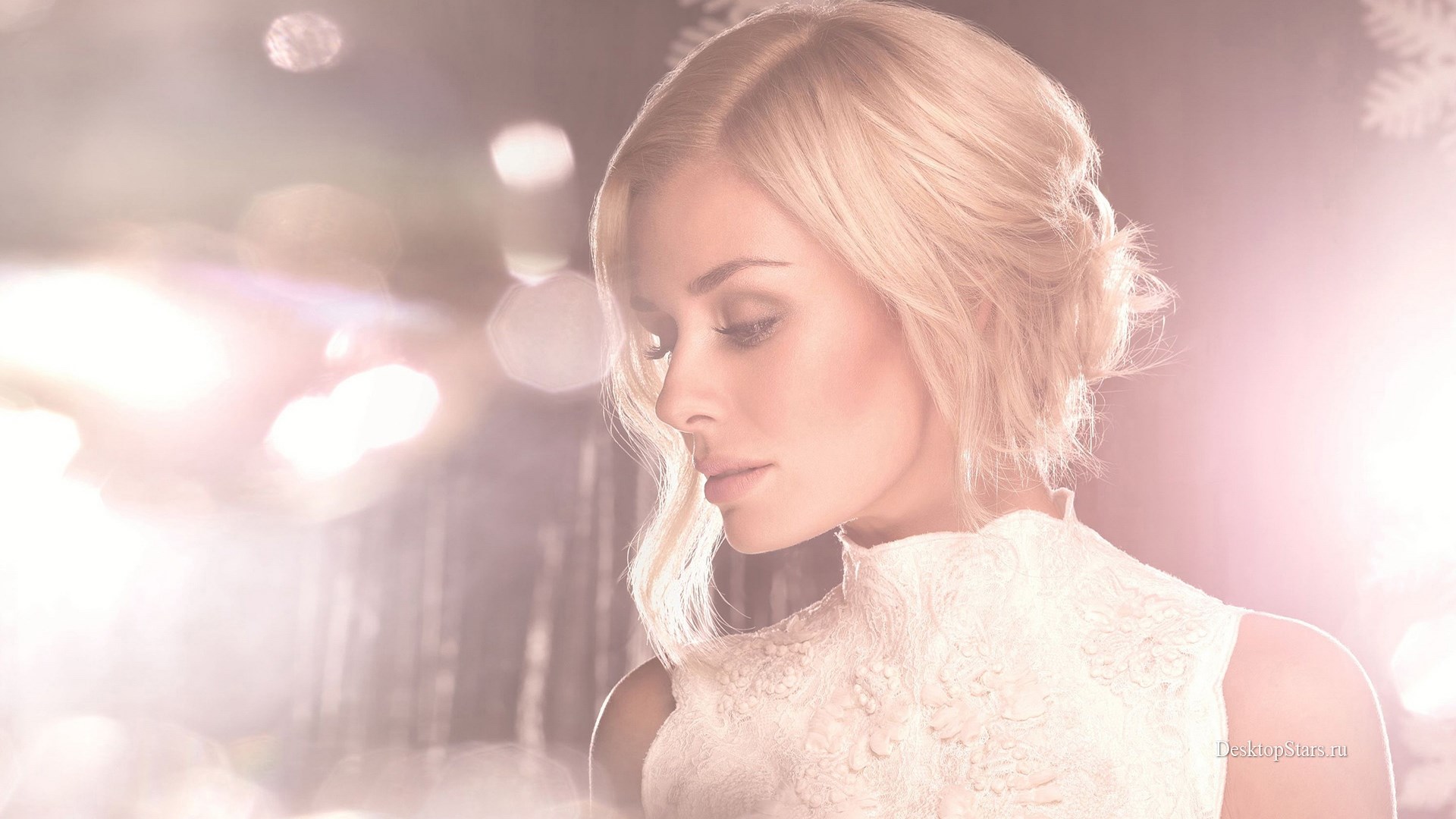 Woman in white lace dress with blonde hair HD Wallpaper