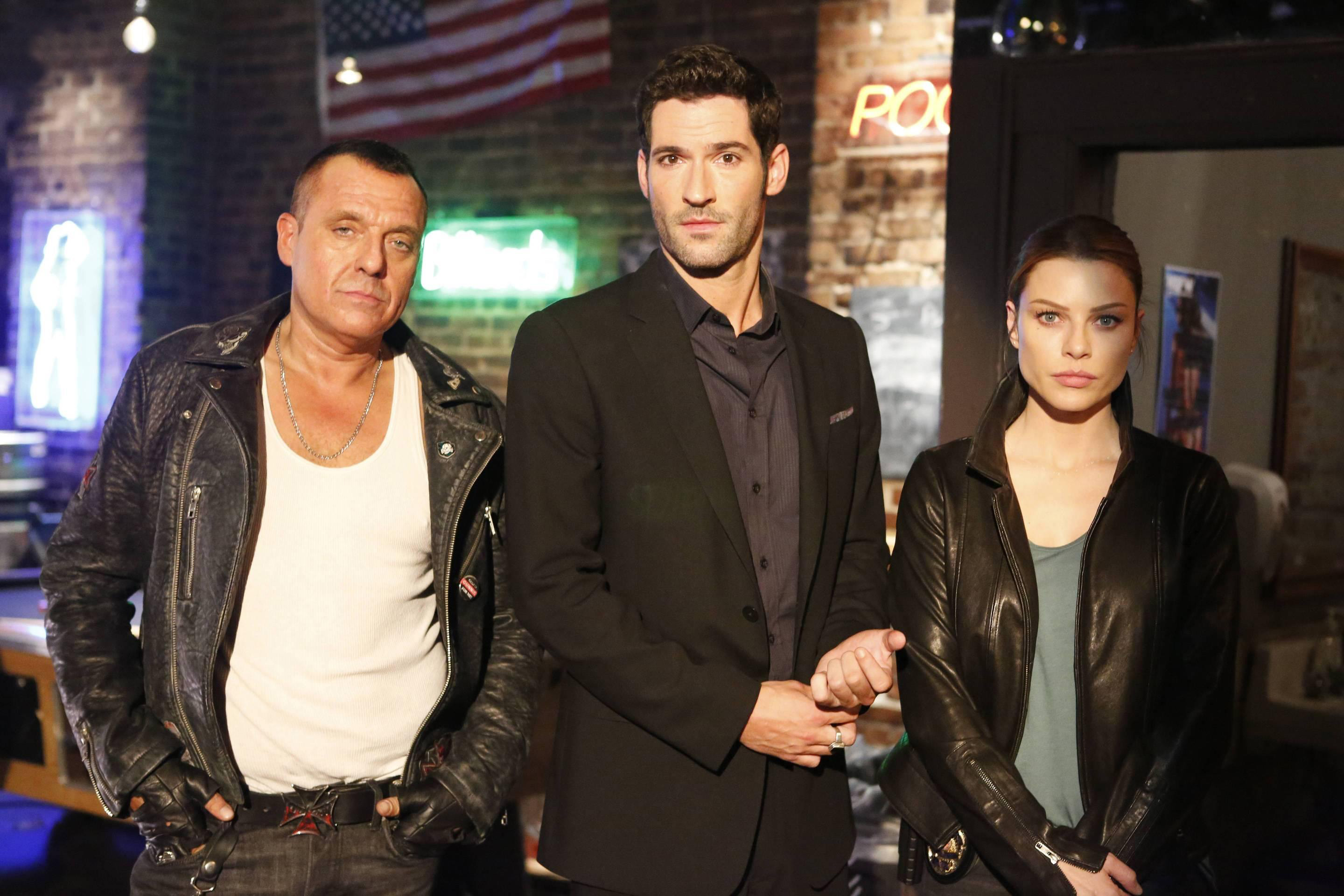 Tom Ellis, Tom Welling, and Lauren German HD Wallpaper