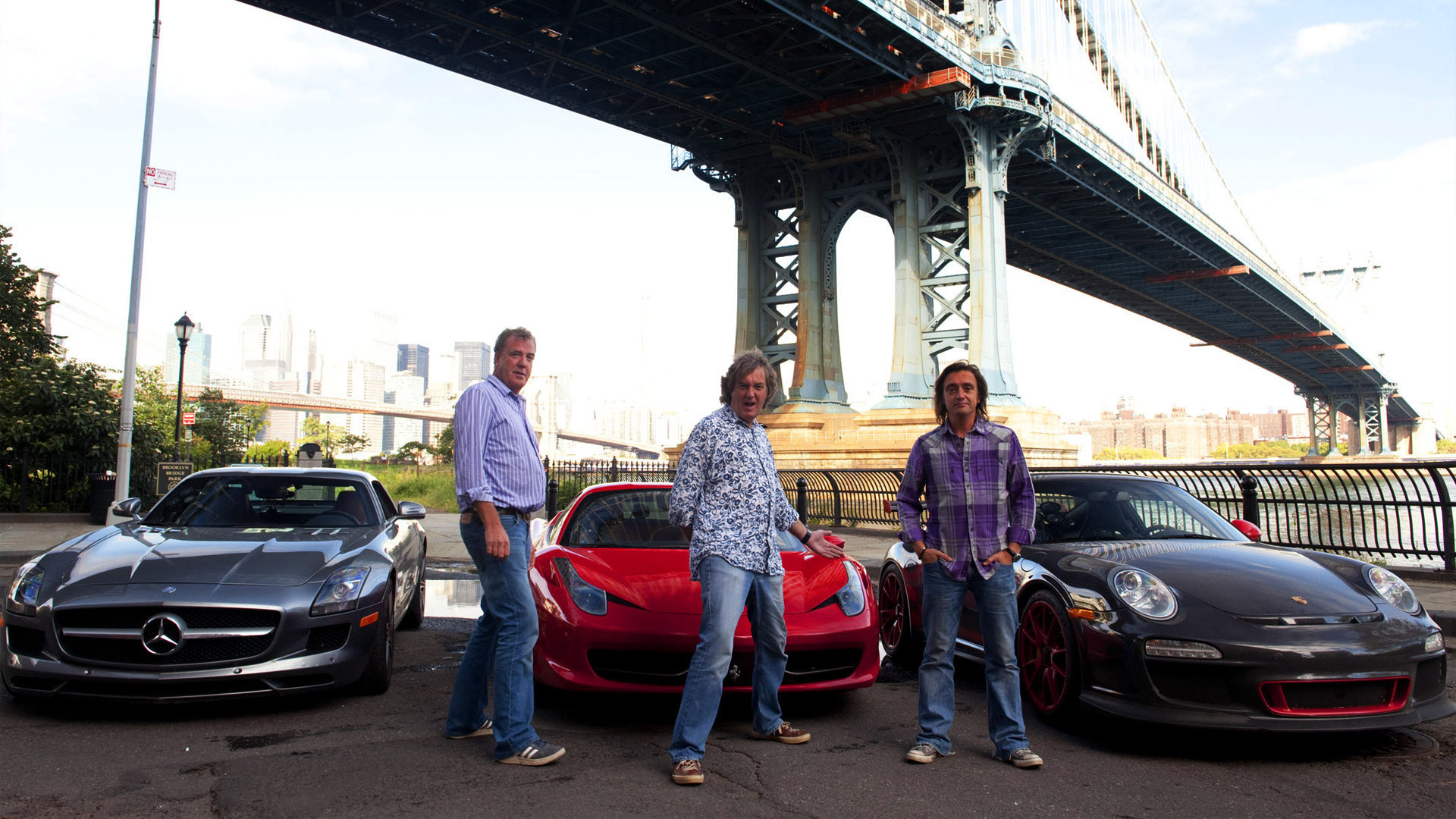 Richard Hammond and two men with cars under a bridge HD Wallpaper