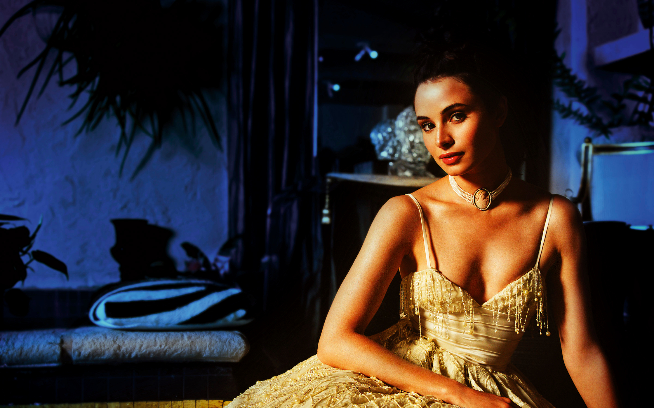 Mía Maestro in a yellow dress HD Wallpaper