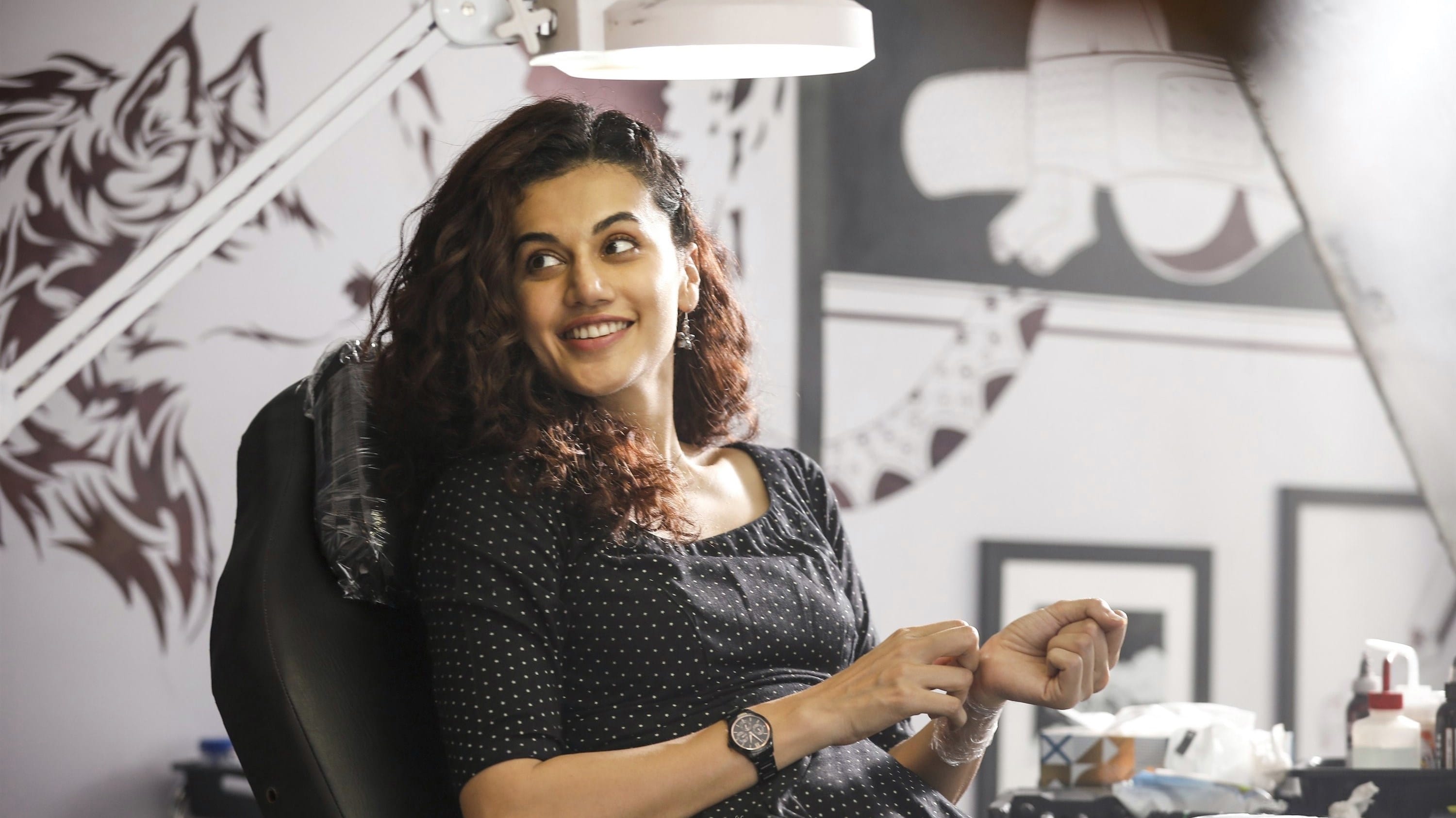 Taapsee Pannu in a tattoo parlor HD Wallpaper