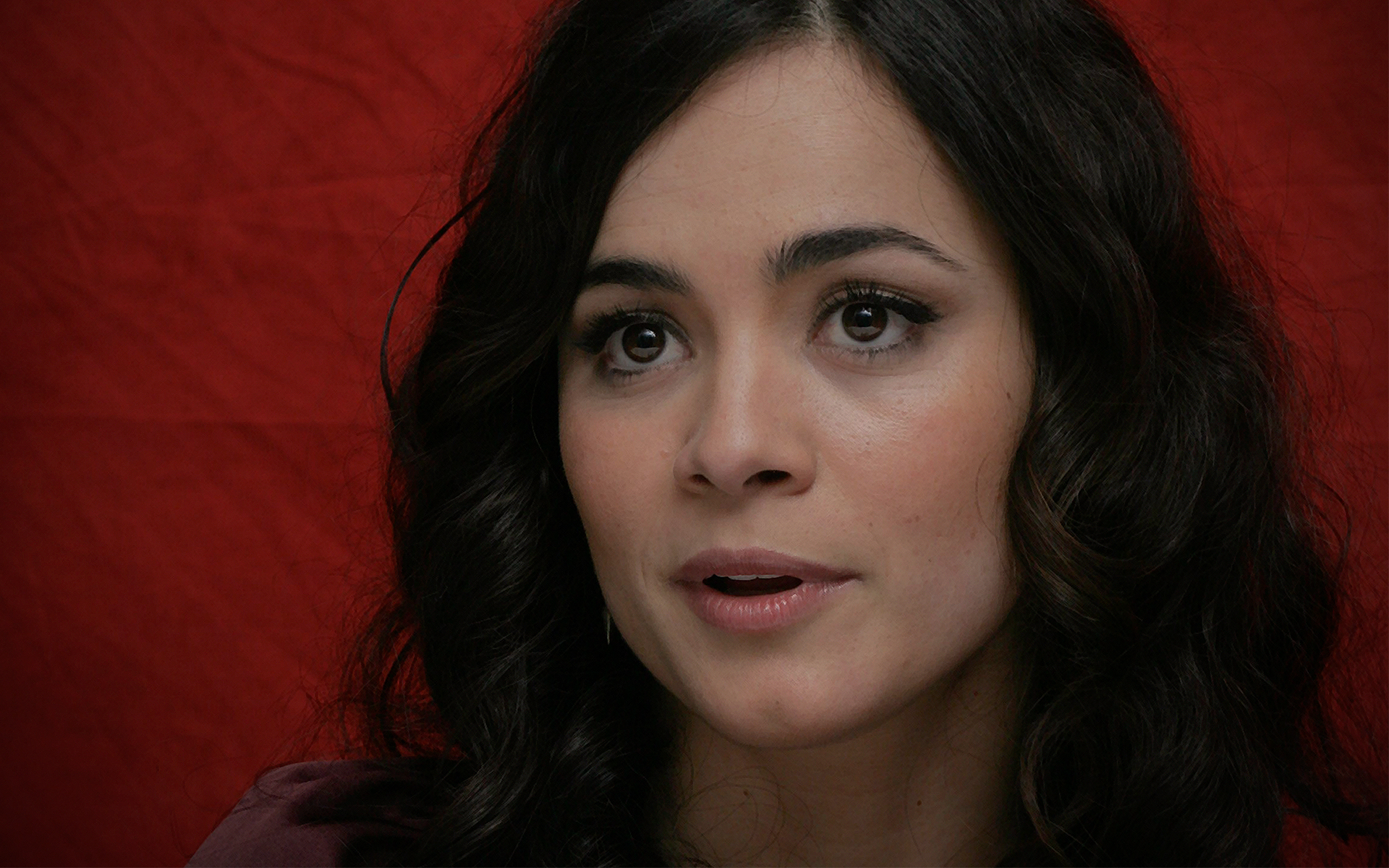 Alice Braga HD Wallpaper