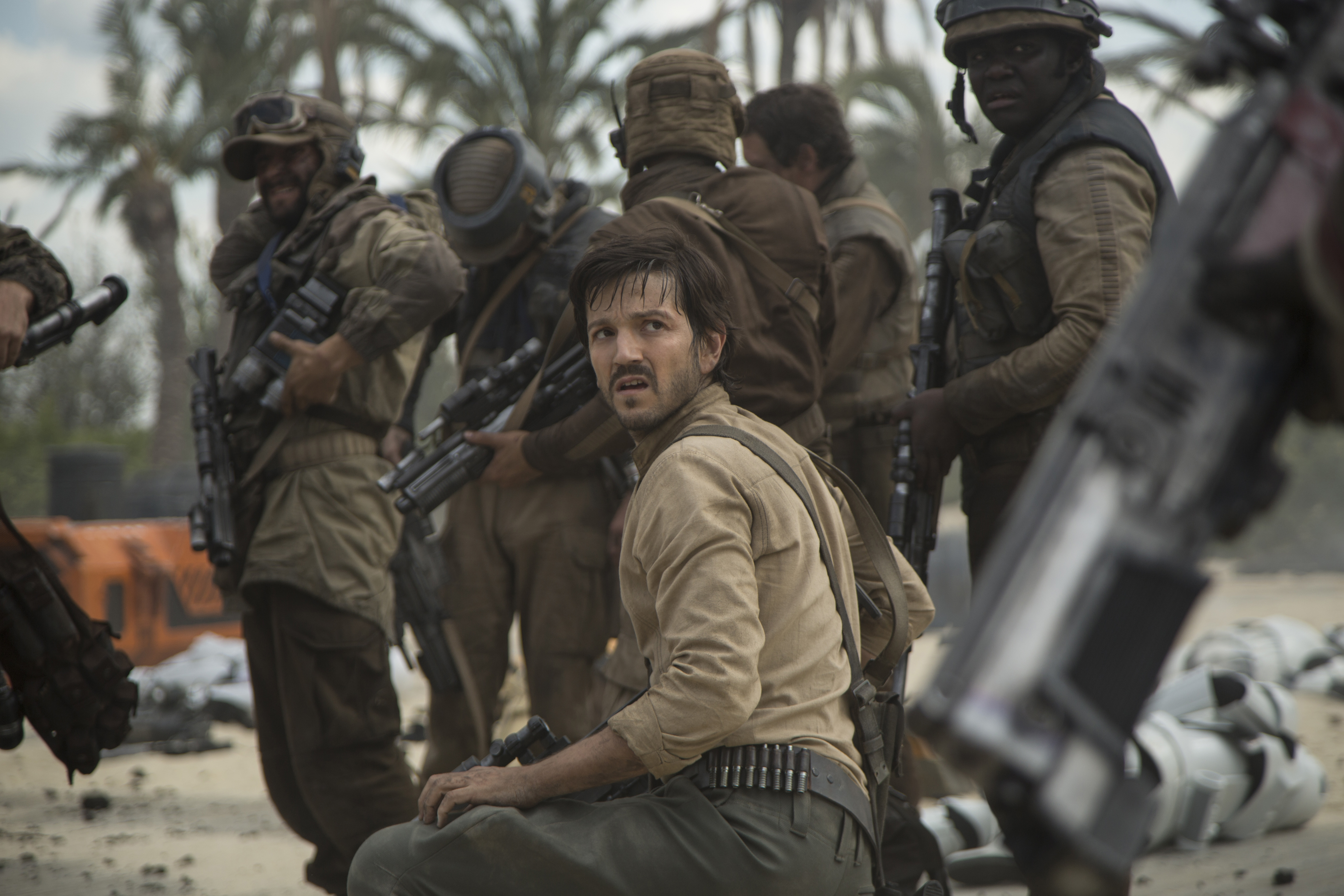 Diego Luna in Rogue One: A Star Wars Story HD Wallpaper