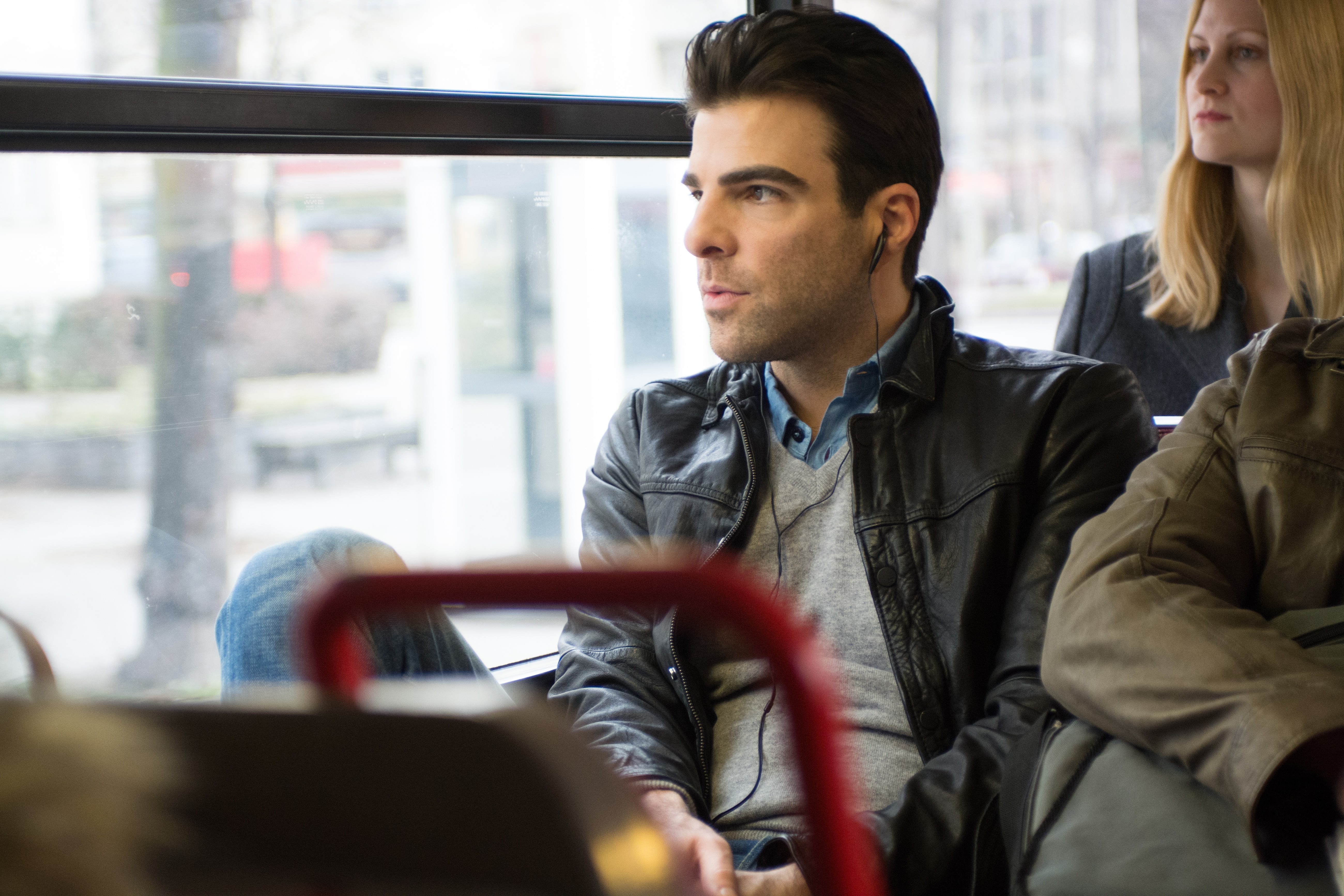 Man from The Office on a bus HD Wallpaper