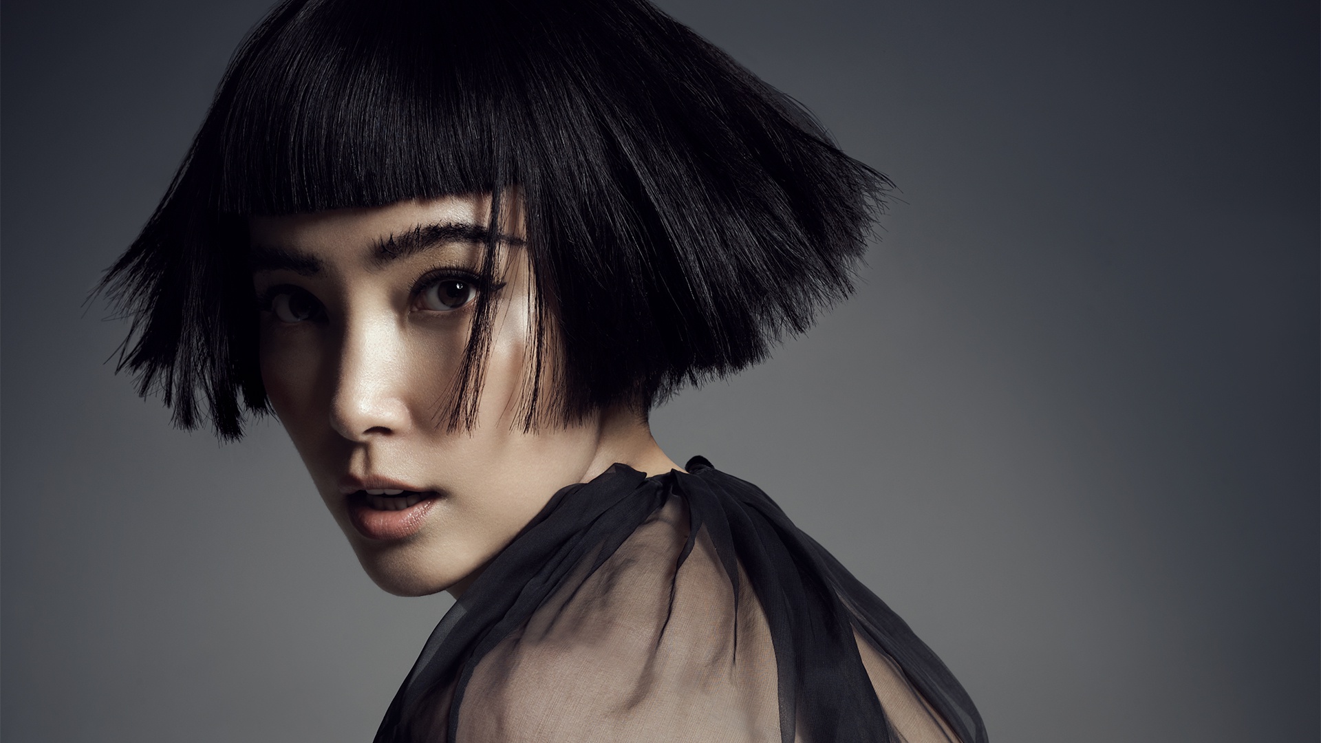 Li Bingbing with short black hair HD Wallpaper