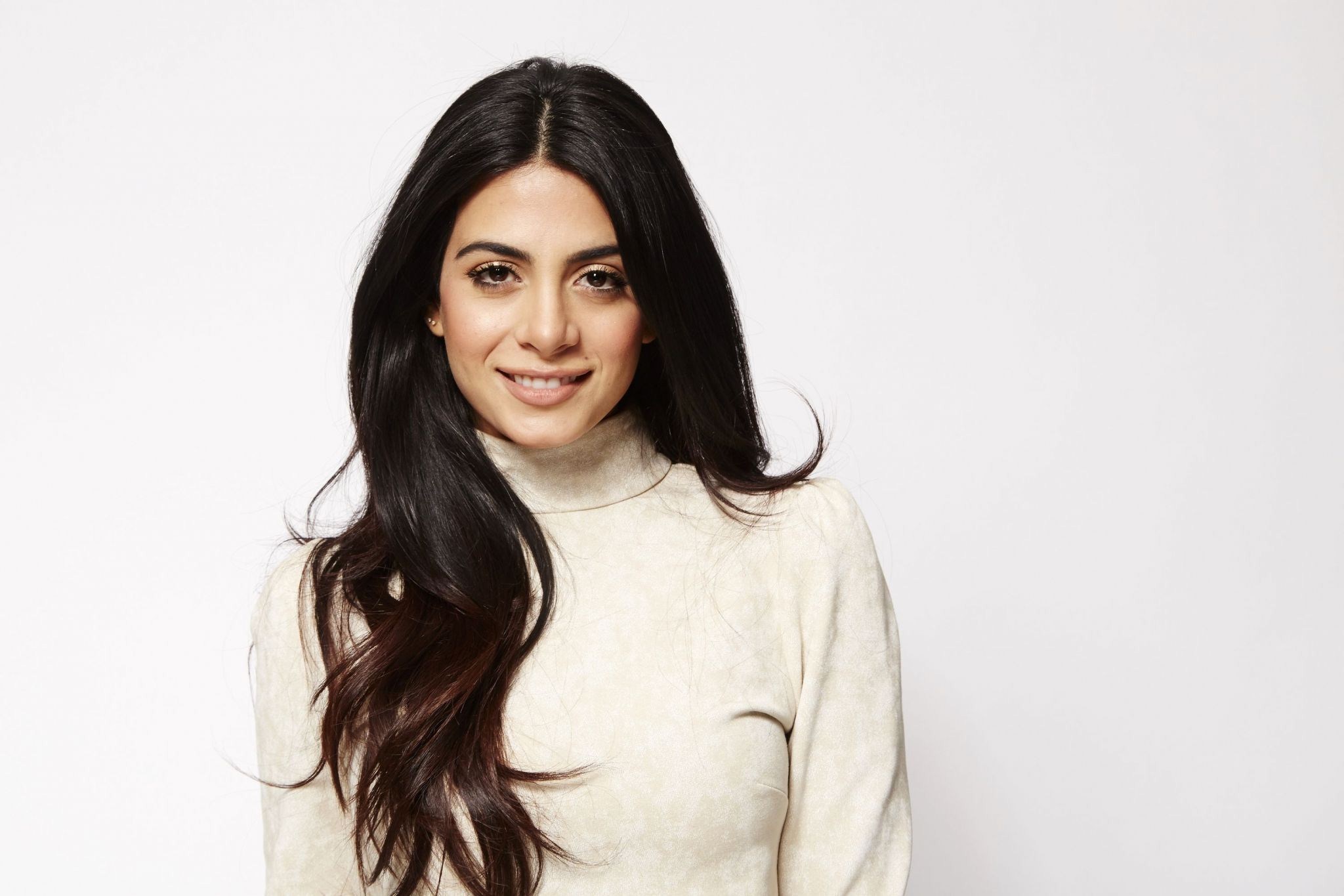 Emeraude Toubia HD Wallpaper