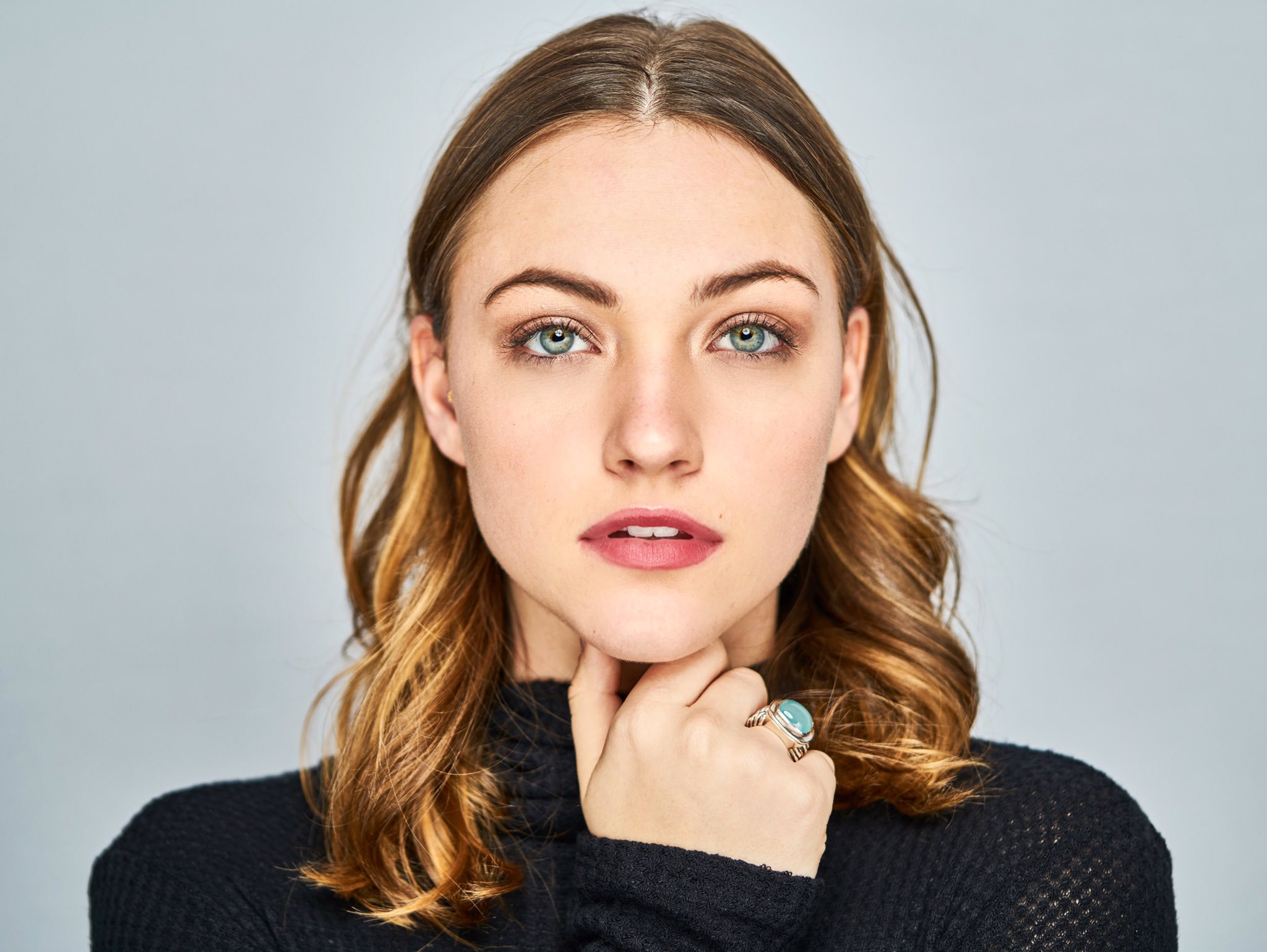 Violett Beane HD Wallpaper
