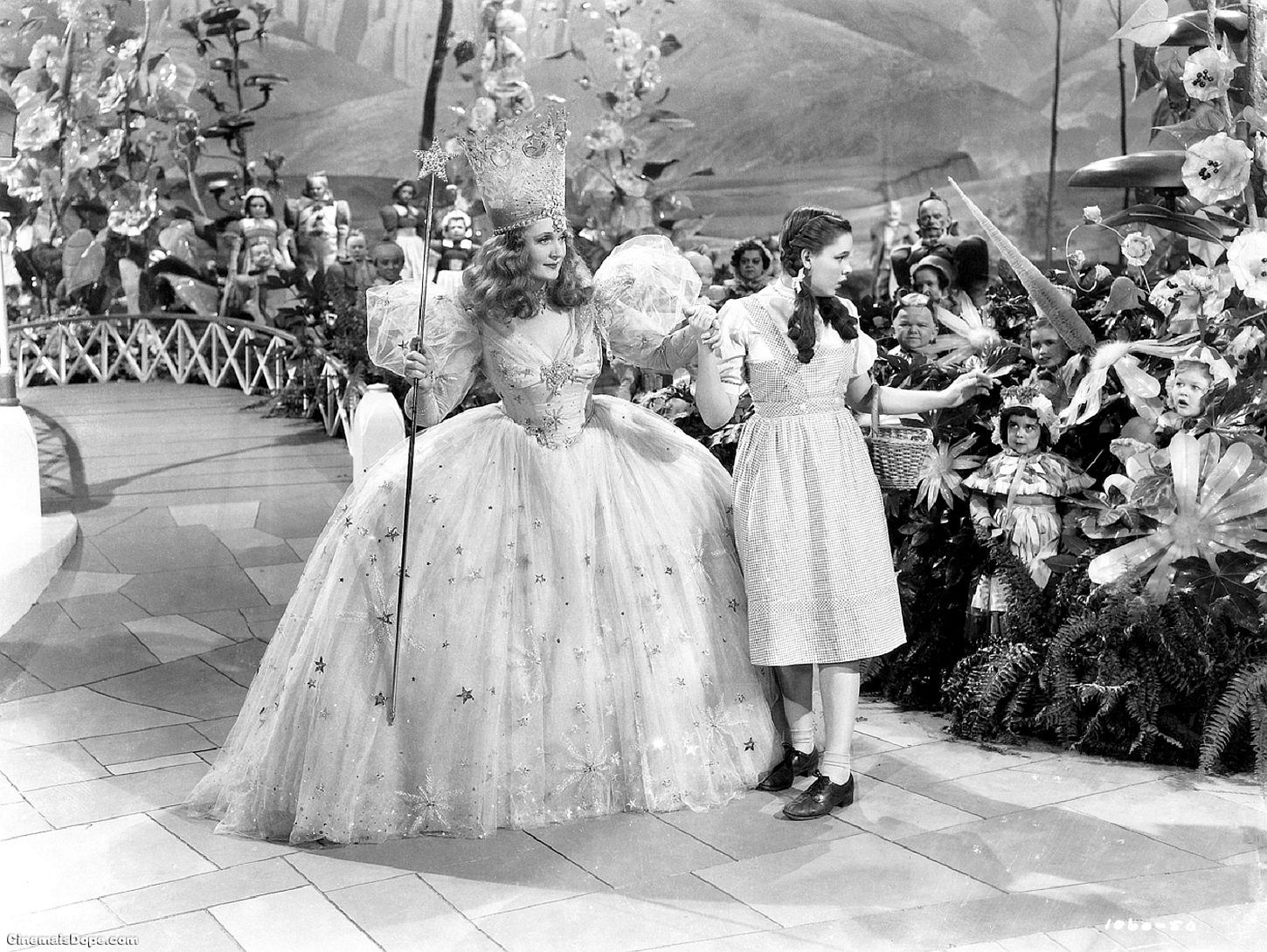 Glinda the Good Witch and Dorothy from The Wizard of Oz HD Wallpaper