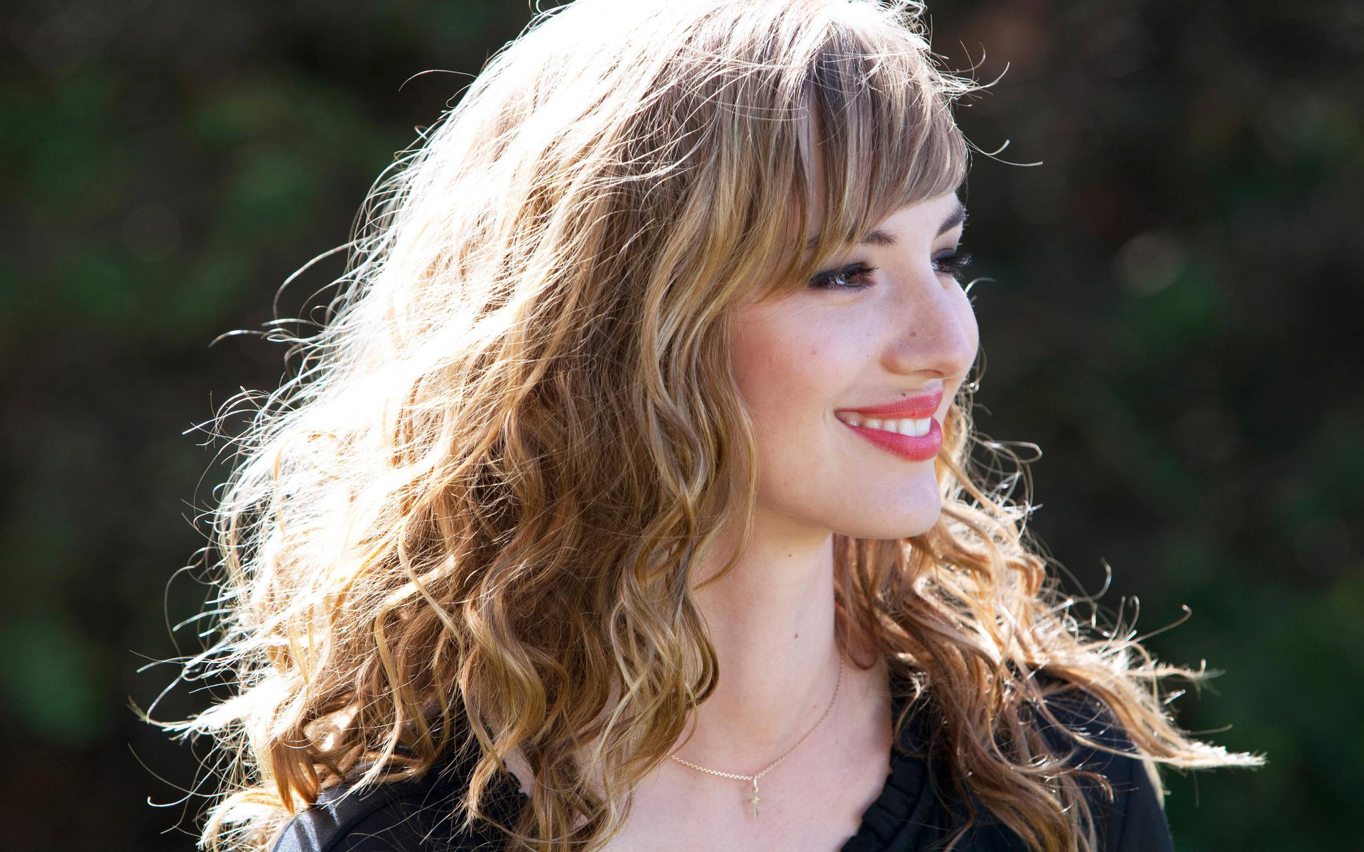 Louise Bourgoin HD Wallpaper
