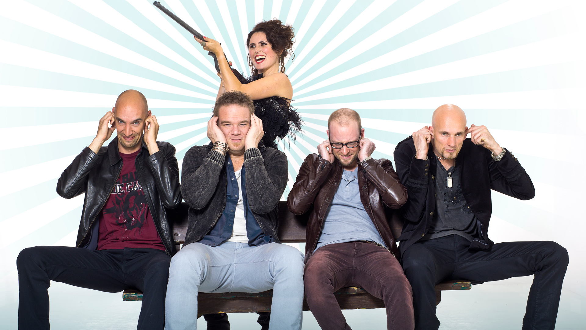 Sharon den Adel with men covering ears HD Wallpaper