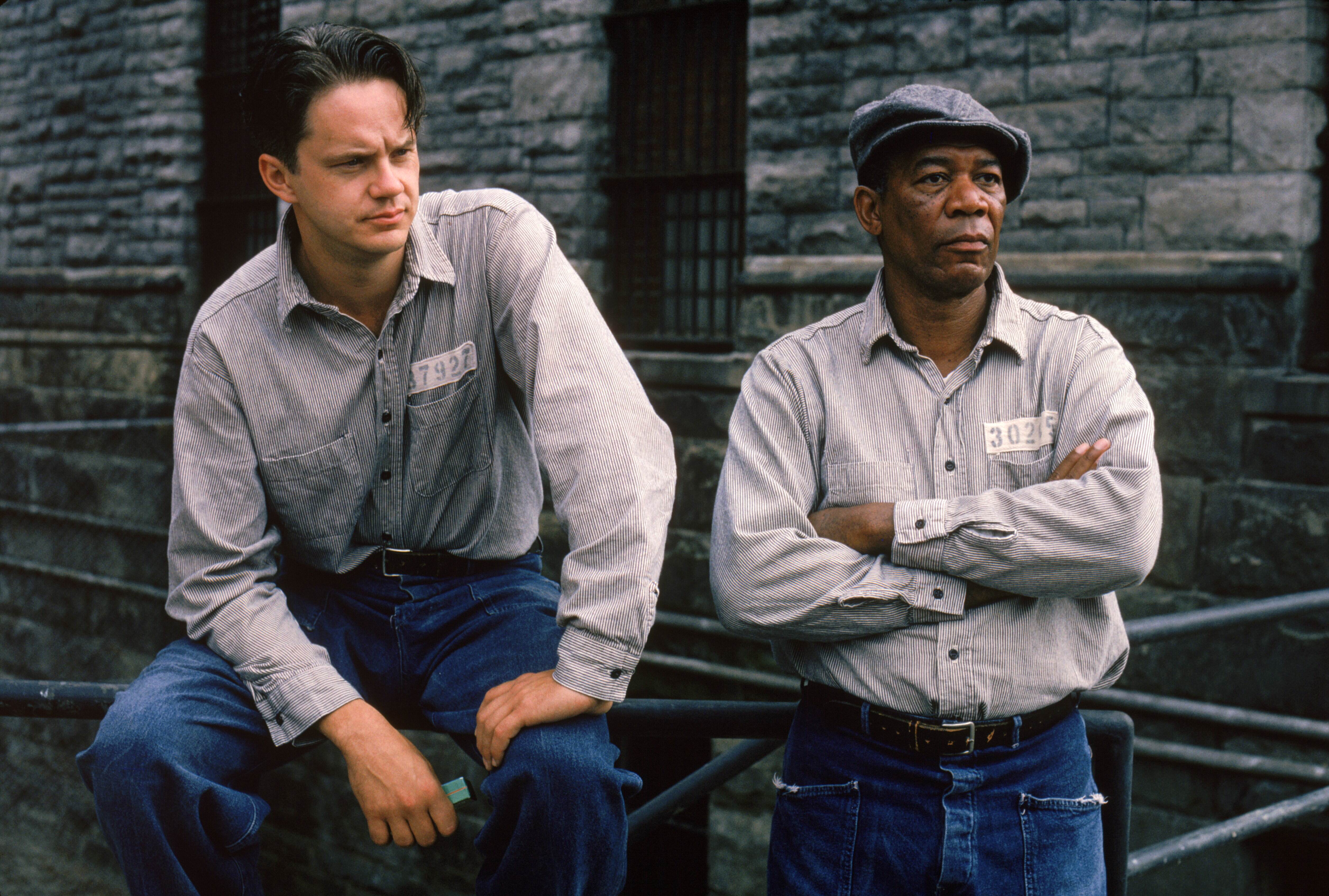 Tim Robbins and Morgan Freeman in The Shawshank Redemption HD Wallpaper