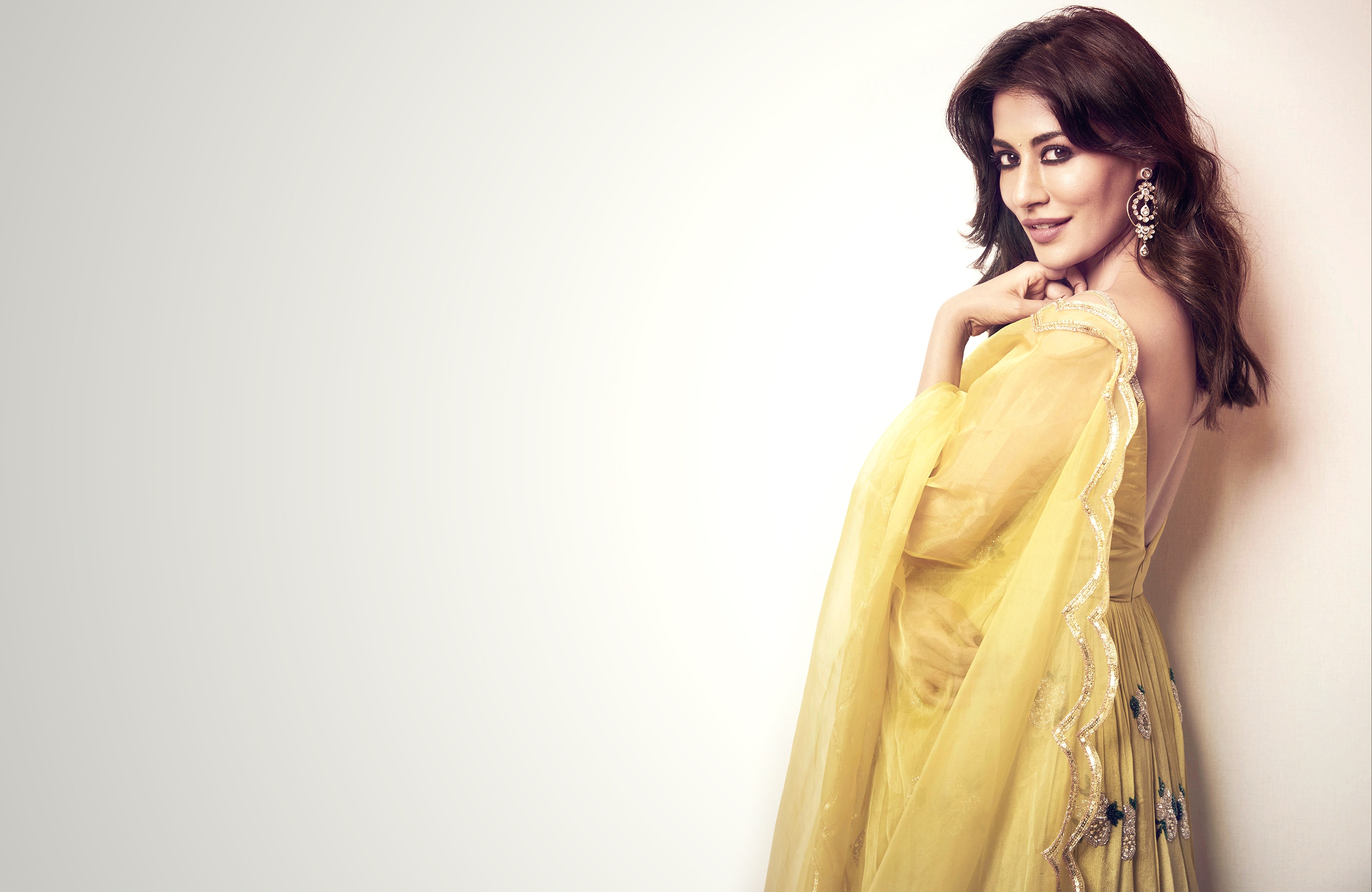 Chitrangada Singh in yellow dress HD Wallpaper