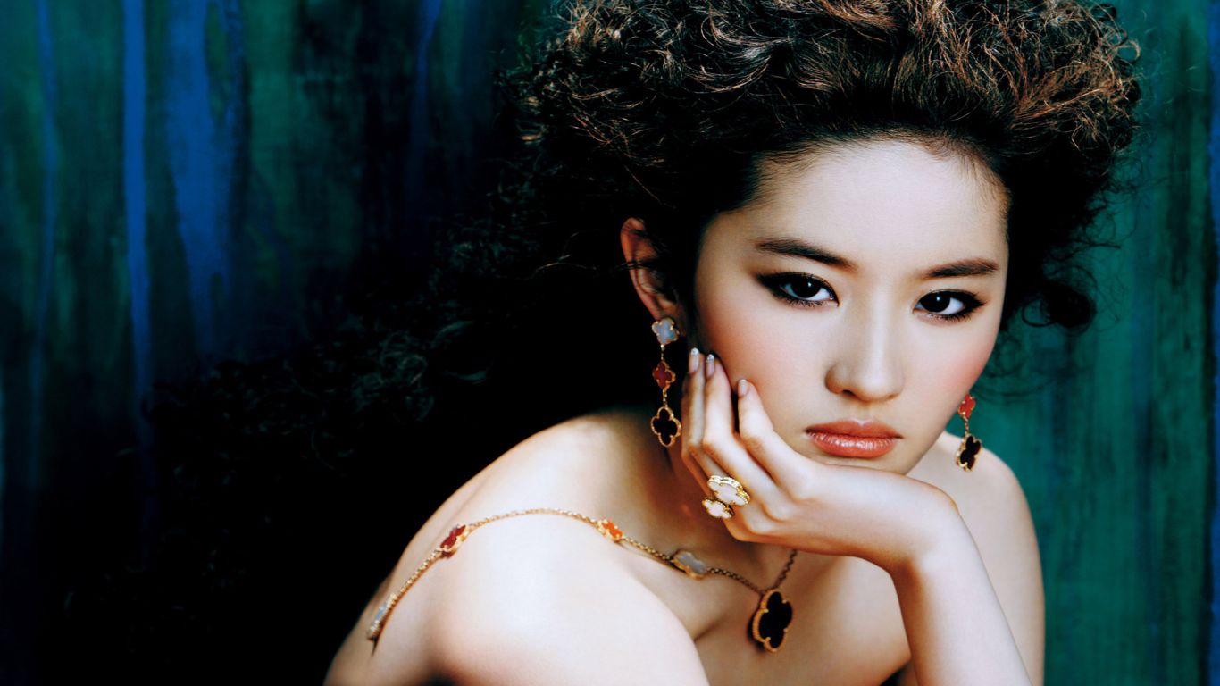 Liu Yifei HD Wallpaper