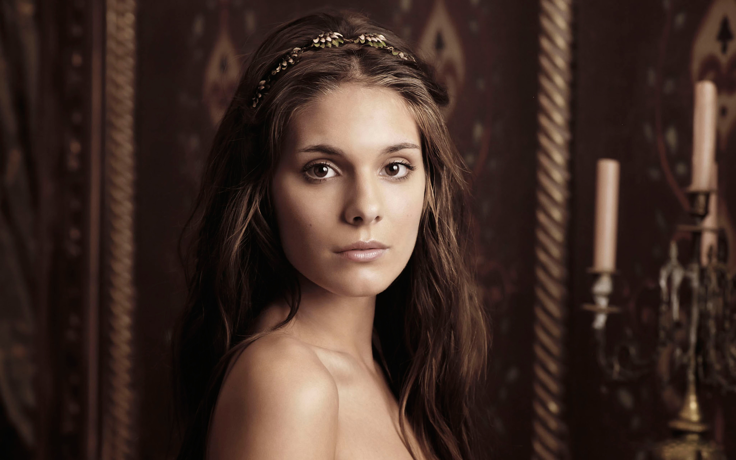 Caitlin Stasey portrait HD Wallpaper