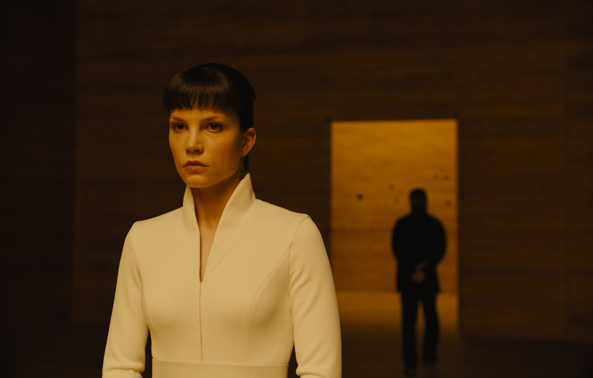 Sylvia Hoeks in Blade Runner 2049 HD Wallpaper