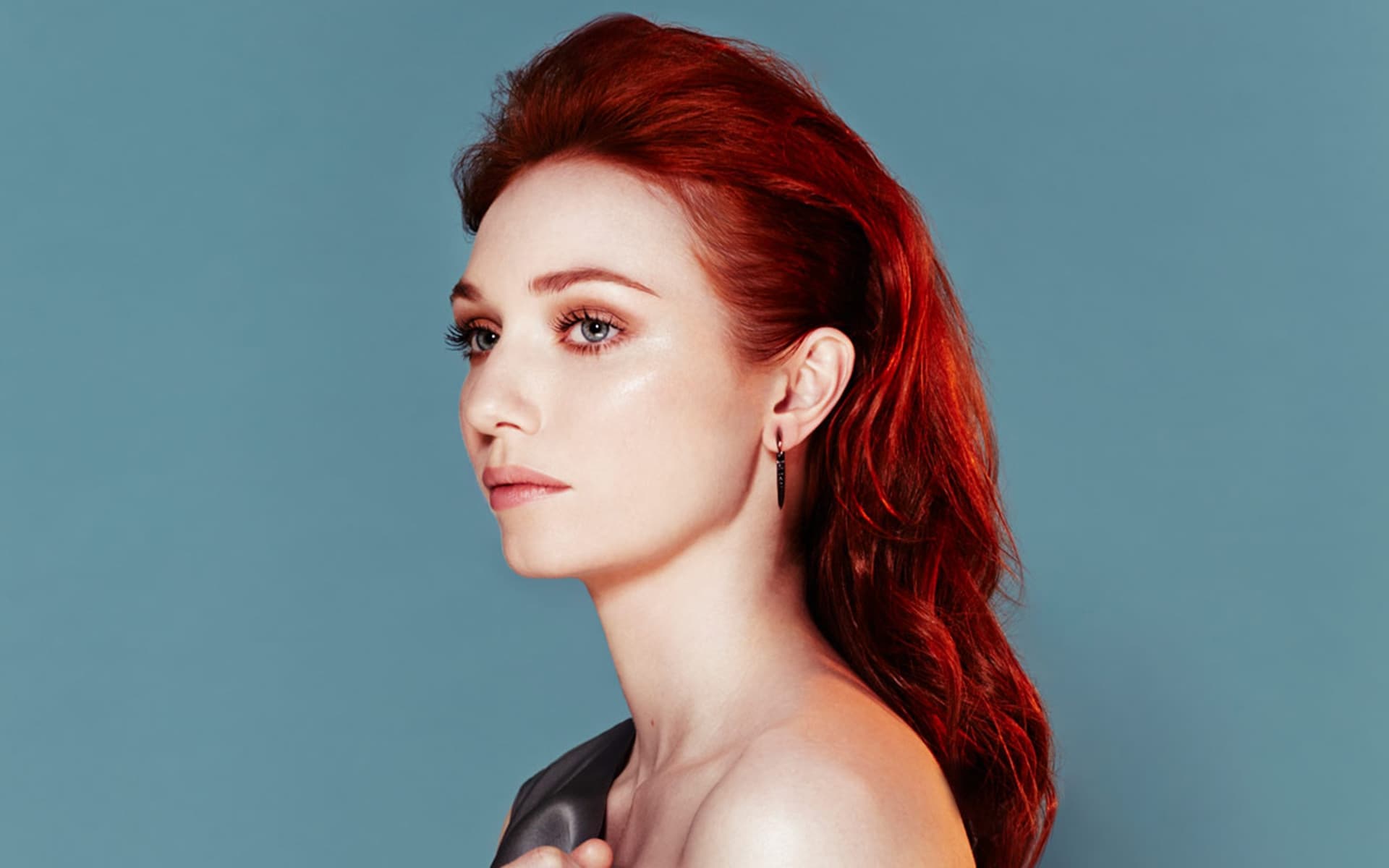 Eleanor Tomlinson HD Wallpaper