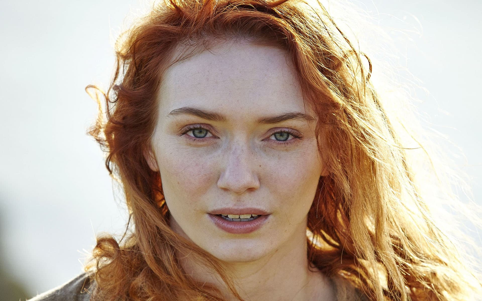 Eleanor Tomlinson HD Wallpaper