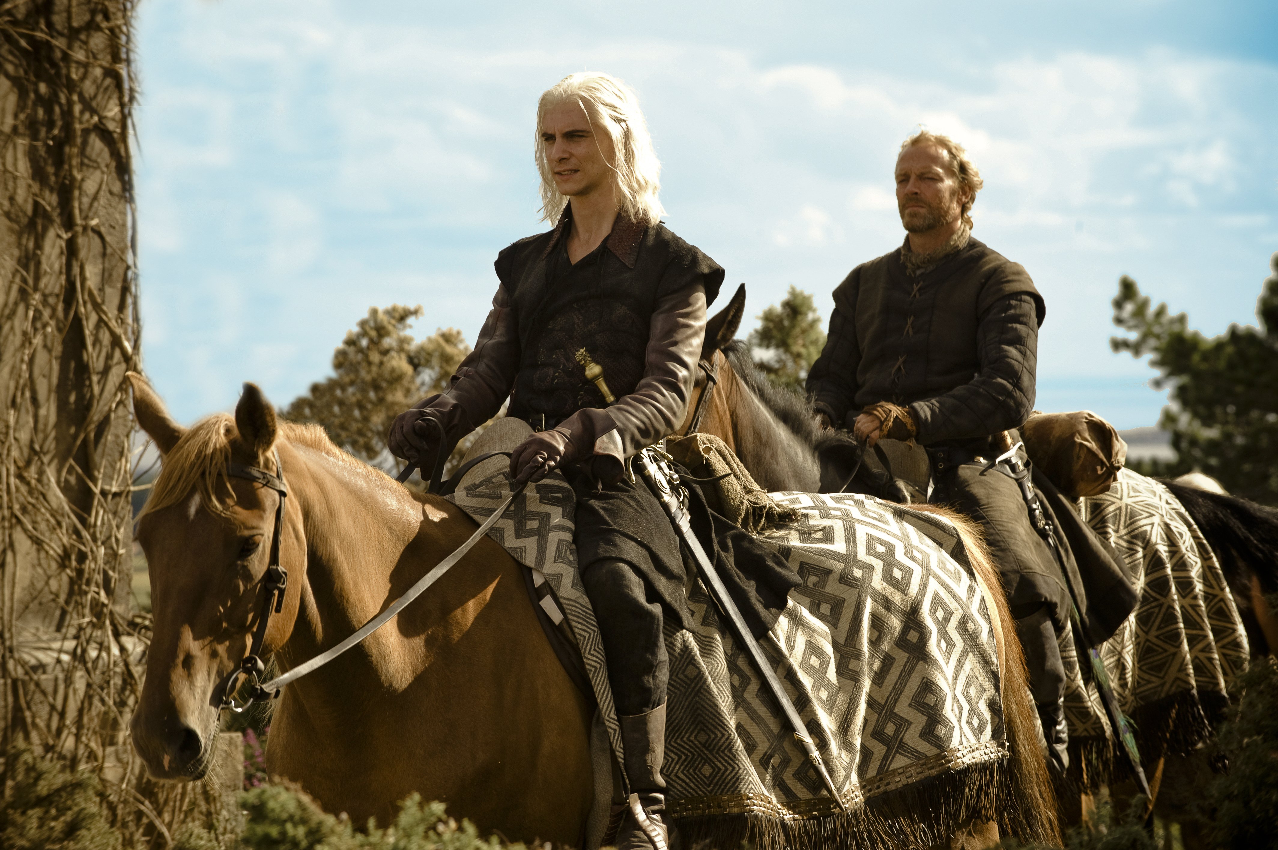 Harry Lloyd on horseback HD Wallpaper