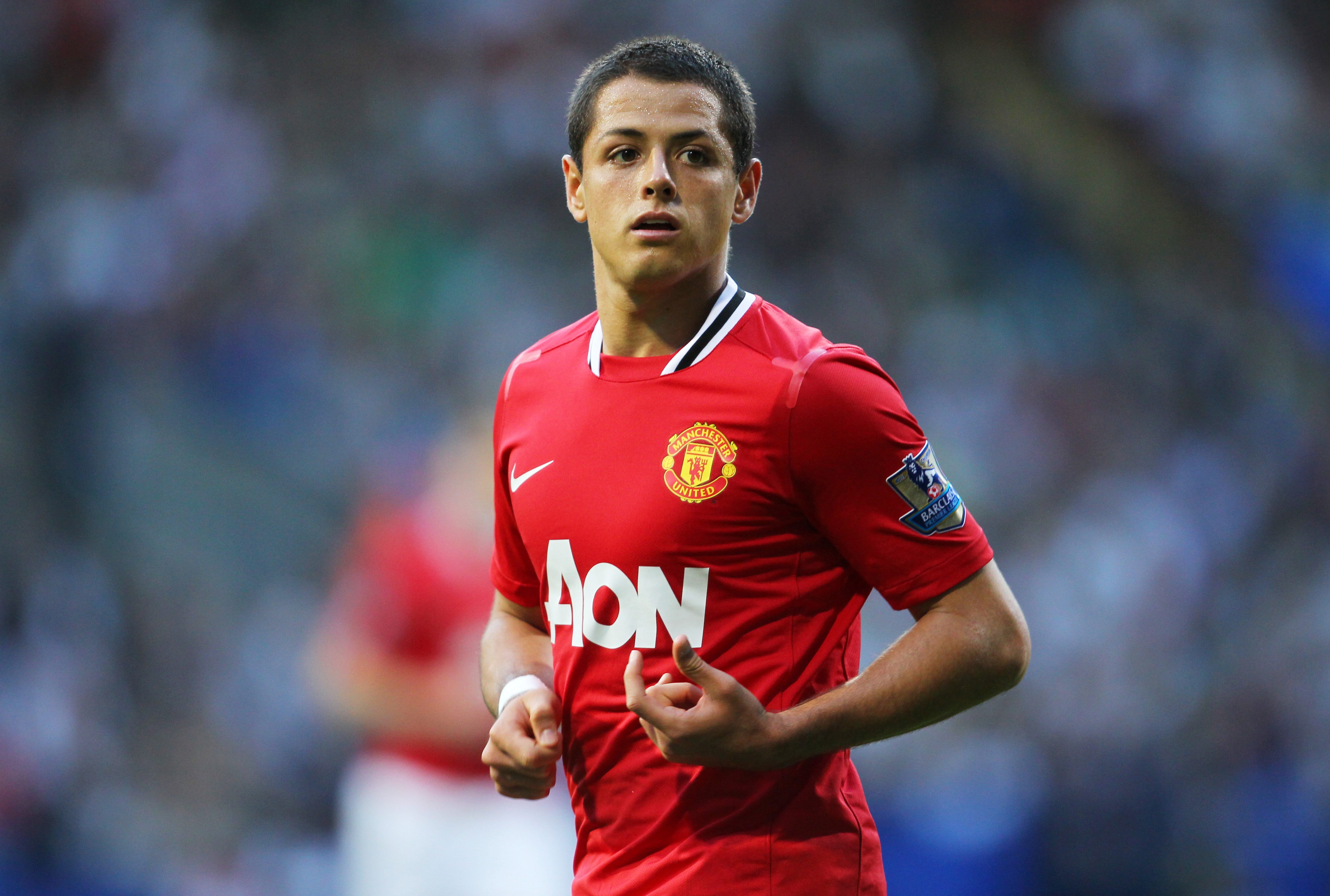 Javier Hernández in Manchester United Jersey HD Wallpaper