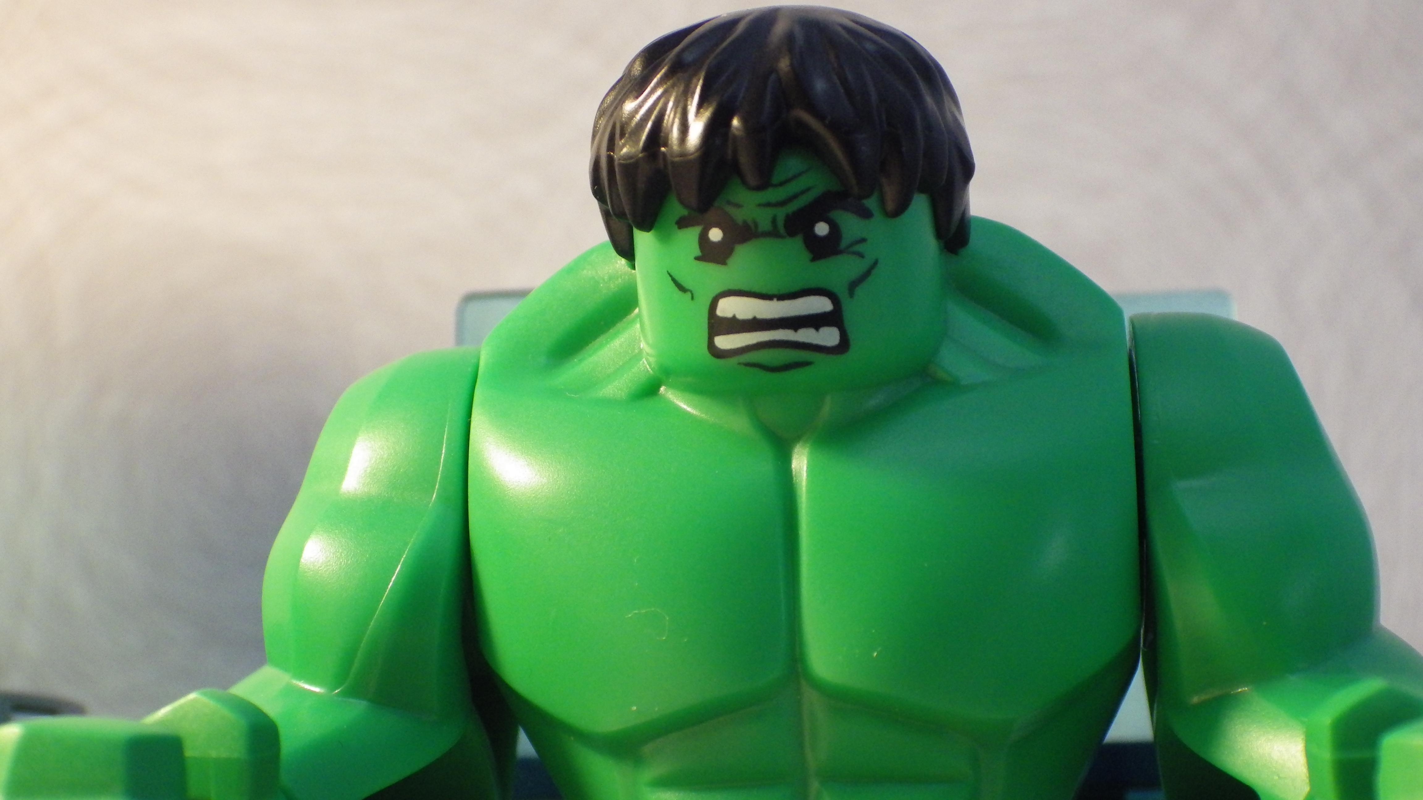 Hulk Lego minifigure HD Wallpaper