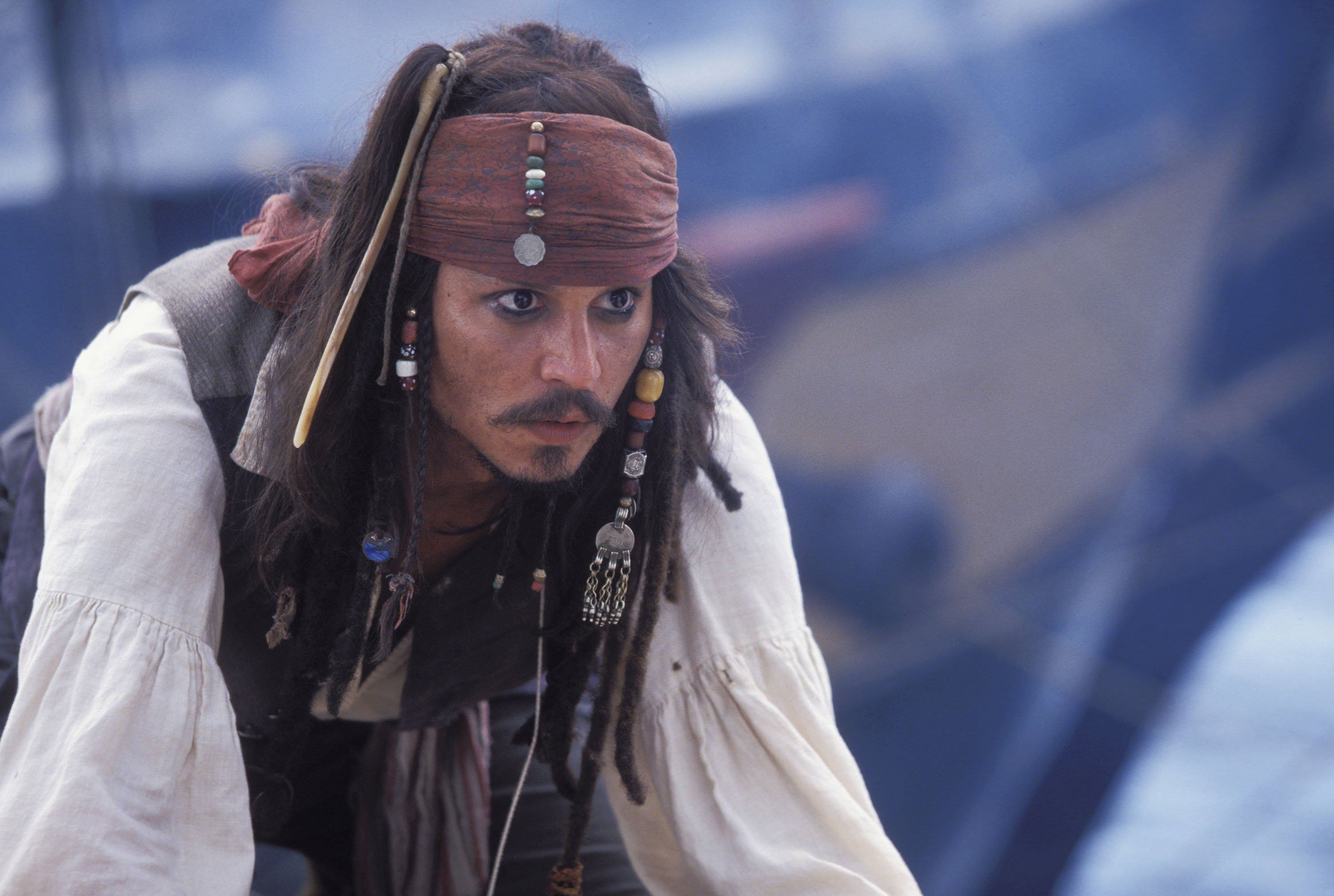Captain Jack Sparrow from Pirates of the Caribbean HD Wallpaper