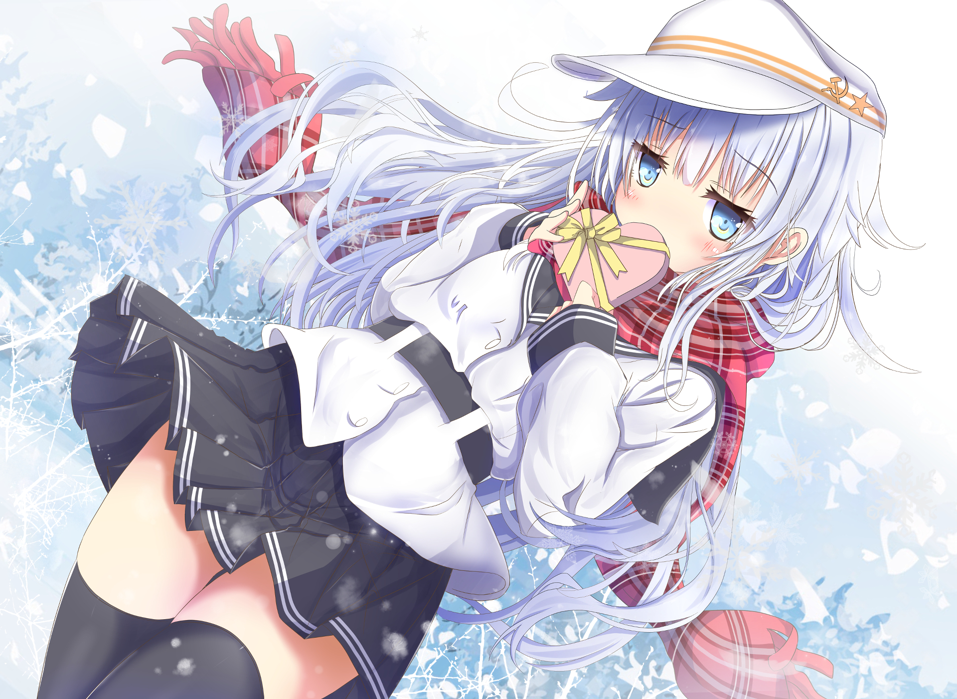 Hibiki from Kancolle holding a heart-shaped chocolate HD Wallpaper