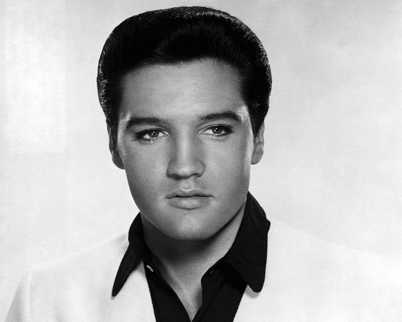 Elvis Presley HD Wallpaper