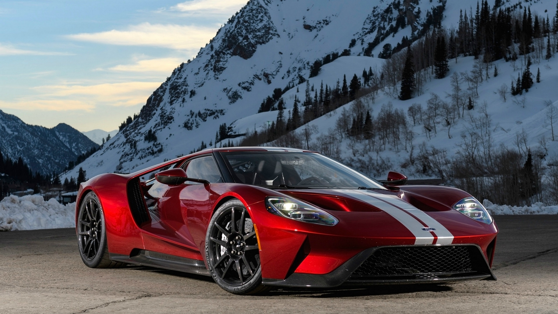 Red 2017 Ford GT car with white stripes HD Wallpaper