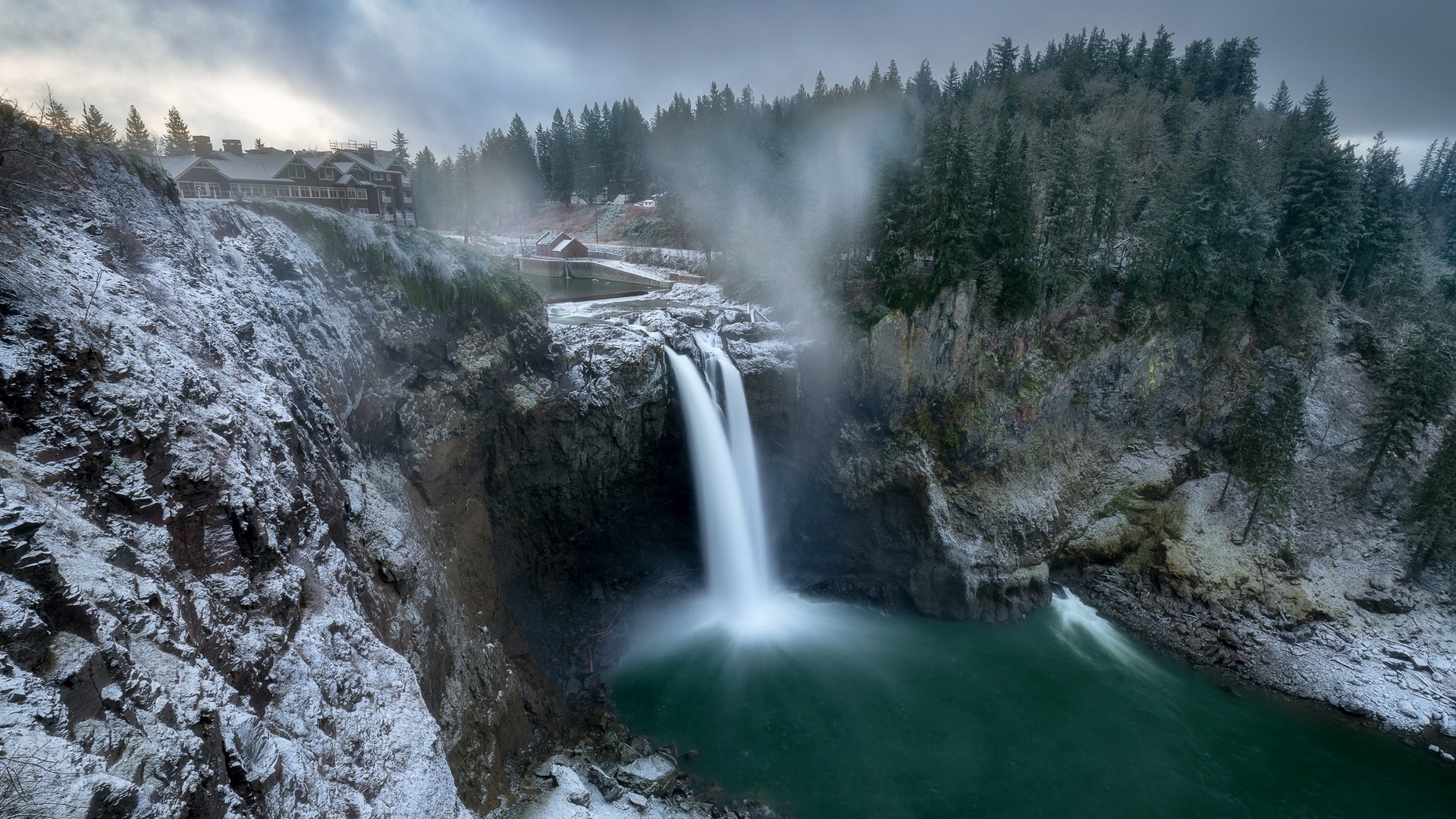 Snoqualmie Falls in Washington State with snow HD Wallpaper