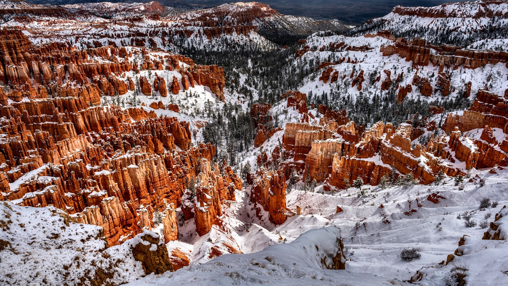 Bryce Canyon National Park in Utah with Snow HD Wallpaper