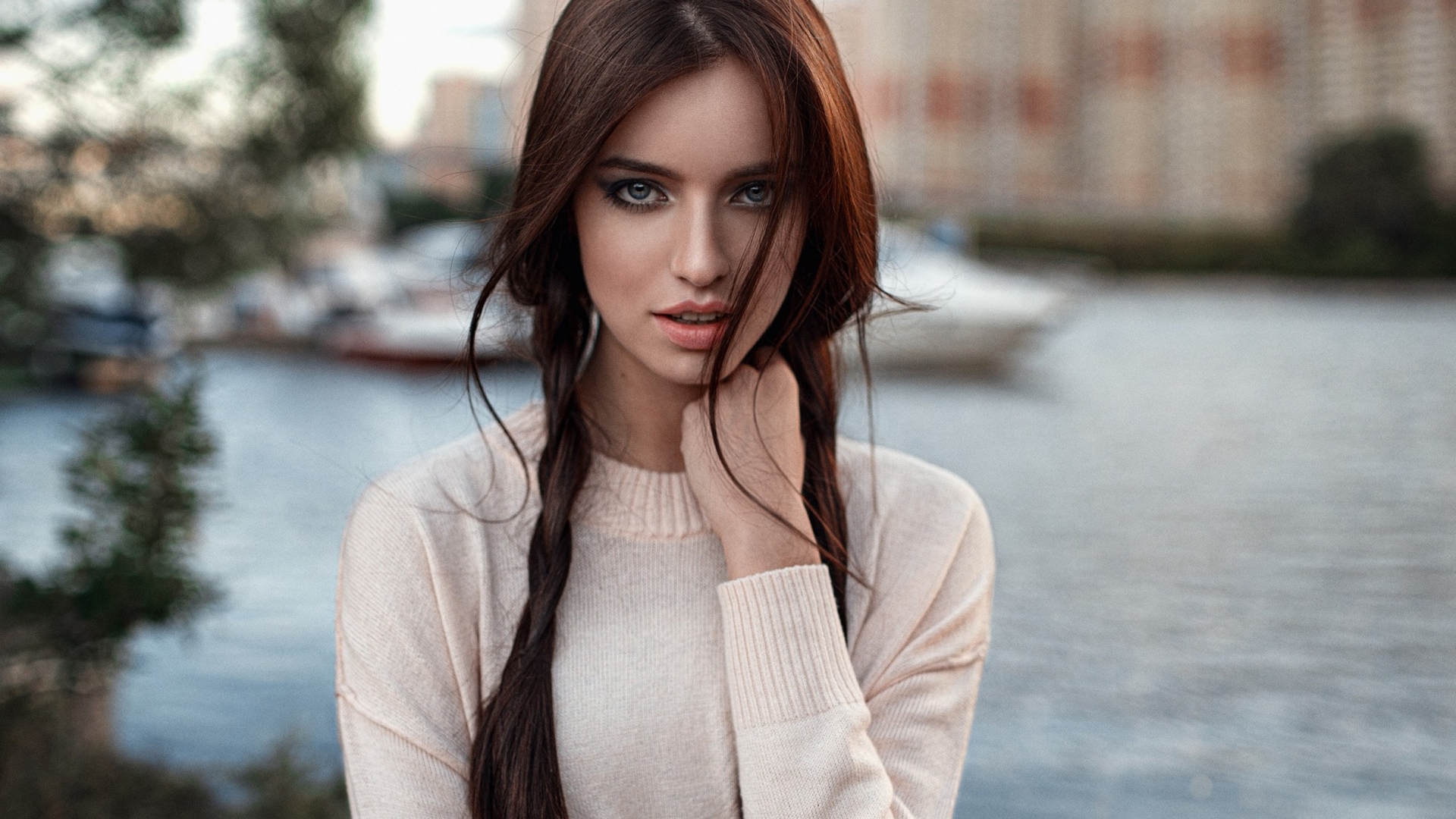 Girl with braided hair by the water HD Wallpaper