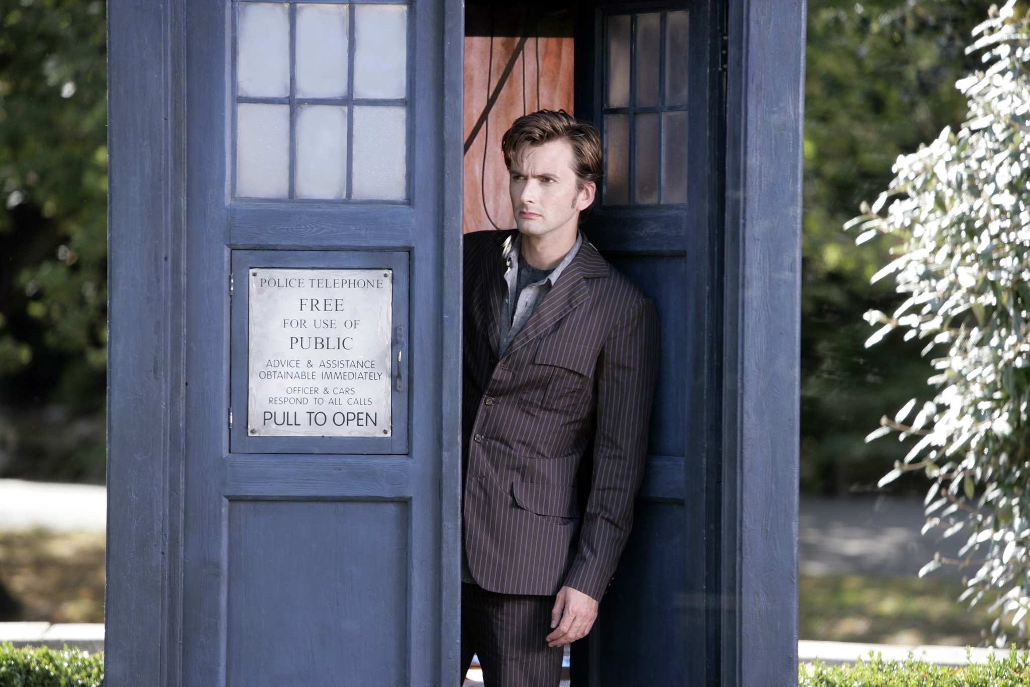 Doctor Who in a TARDIS HD Wallpaper